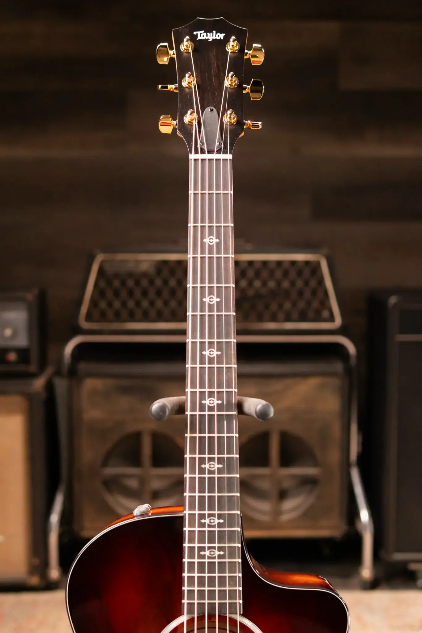 Taylor 222ce-K DLX Grand Concert Acoustic/Electric Guitar with Hardshell Case