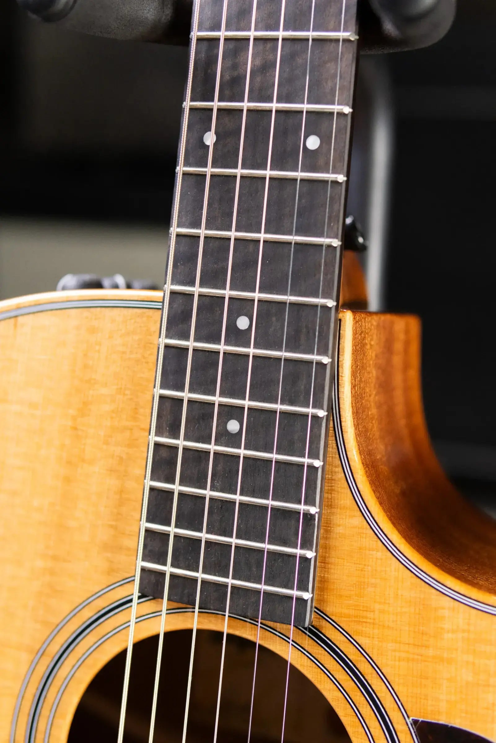 Taylor 314ce Studio Grand Auditorium Acoustic/Electric Guitar - Natural with Gig Bag