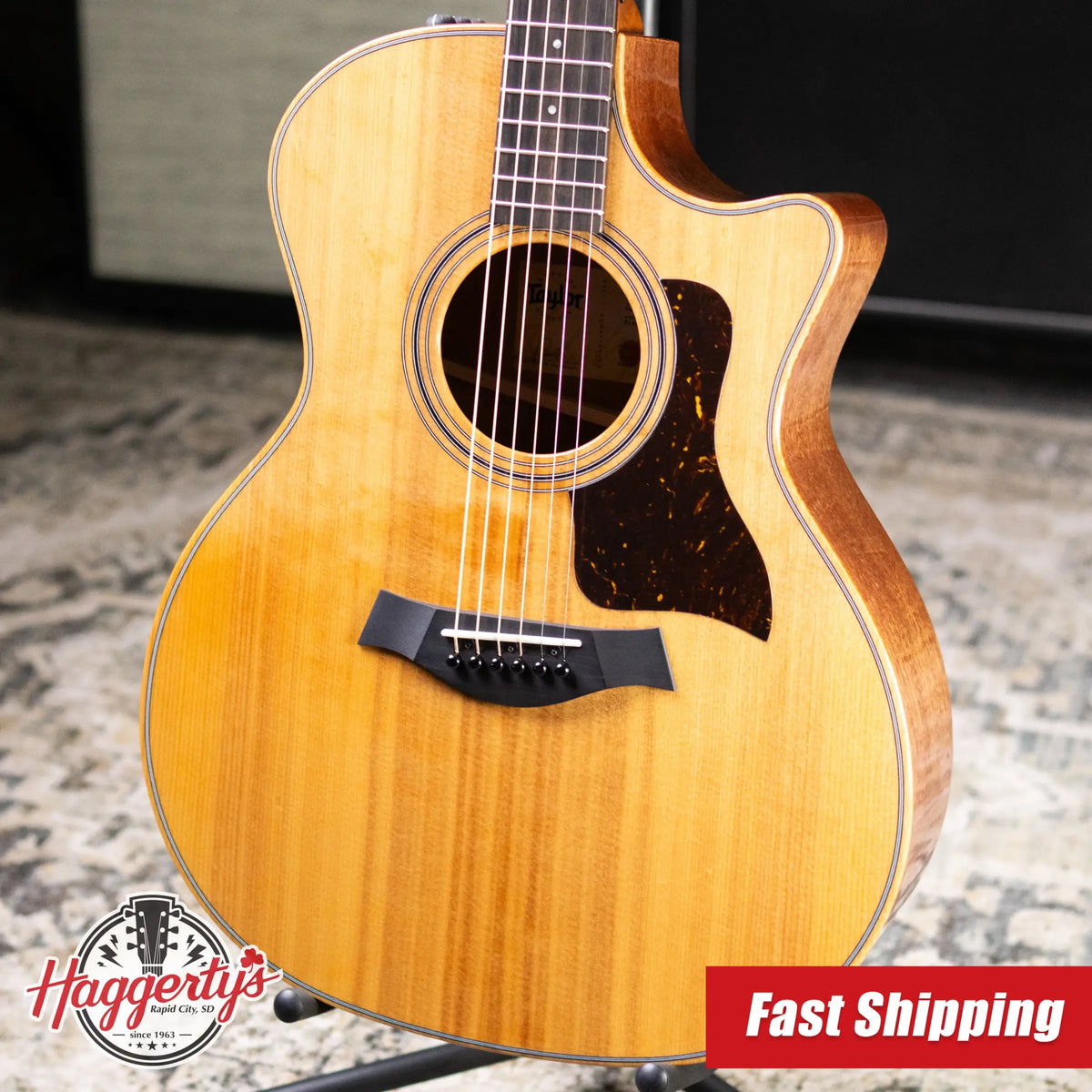 Taylor 314ce Studio Grand Auditorium Acoustic/Electric Guitar - Natural with Gig Bag - Factory Demo