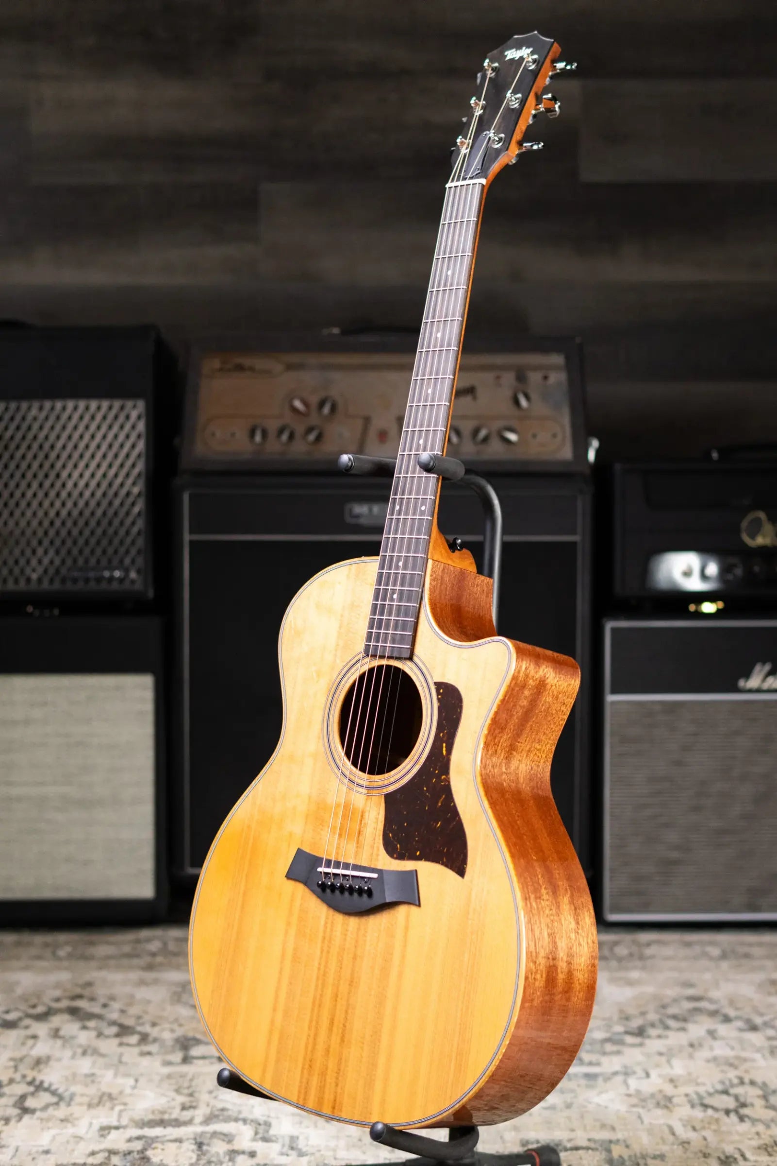 Taylor 314ce Studio Grand Auditorium Acoustic/Electric Guitar - Natural with Gig Bag