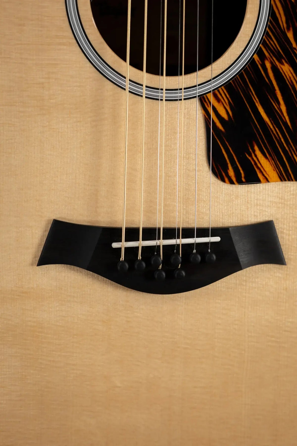 Taylor 414ce Baritone-8 Special Edition Grand Auditorium Acoustic/Electric Guitar with Hardshell Case