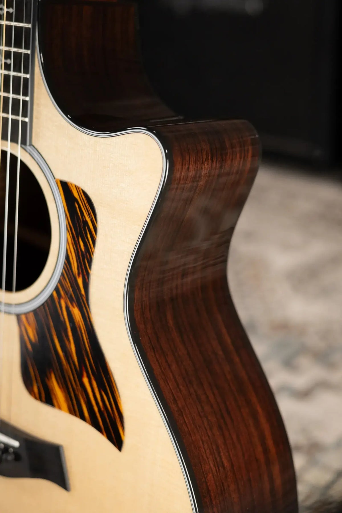 Taylor 414ce Baritone-8 Special Edition Grand Auditorium Acoustic/Electric Guitar with Hardshell Case