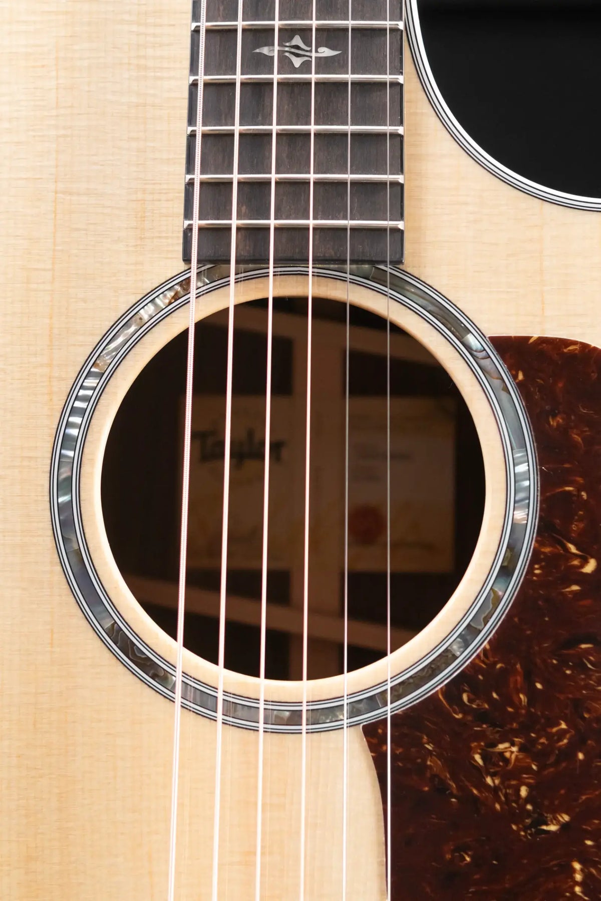 Taylor 414ce Grand Auditorium Acoustic/Electric Guitar - Natural with Hardshell Case