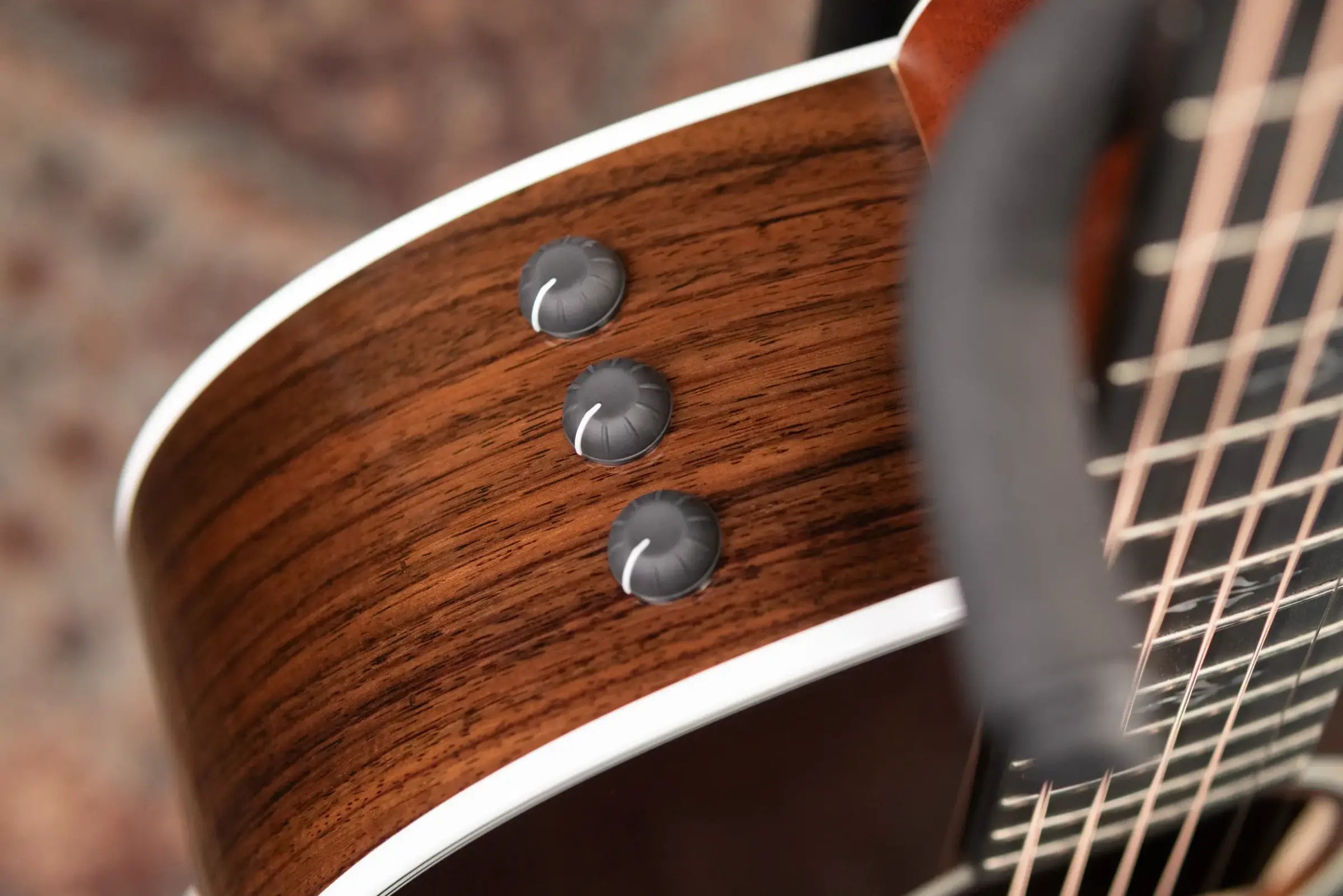 Taylor 417e-R Grand Pacific Acoustic/Electric Guitar - Tobacco Sunburst Top with Hardshell Case - Used