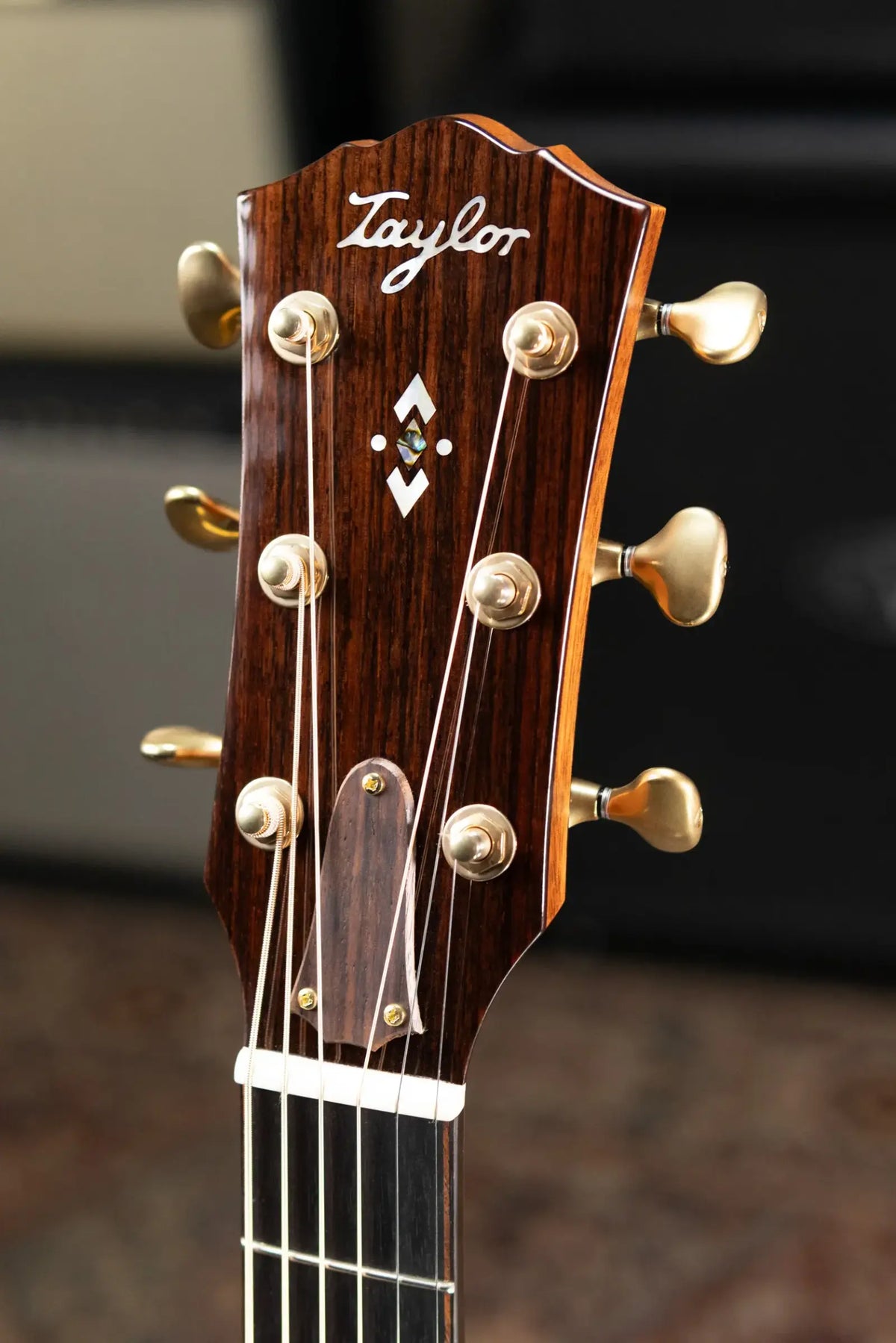 Taylor Custom Shop C14e B6039 2026 Catch Custom #39 Super Auditorium Acoustic/Electric Guitar - Sunburst Engelmann Spruce/Indian Rosewood with Hardshell Case
