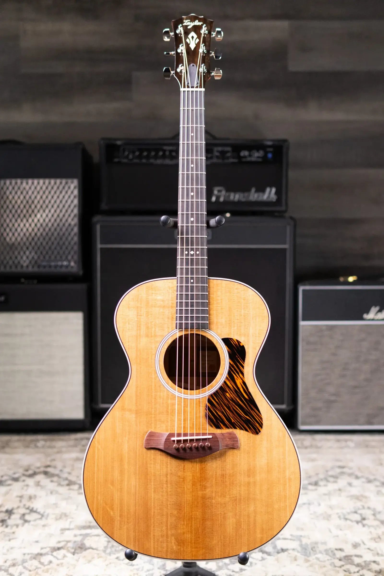 Taylor Gold Label 512e Grand Concert Acoustic/Electric Guitar - Natural with Hardshell Case
