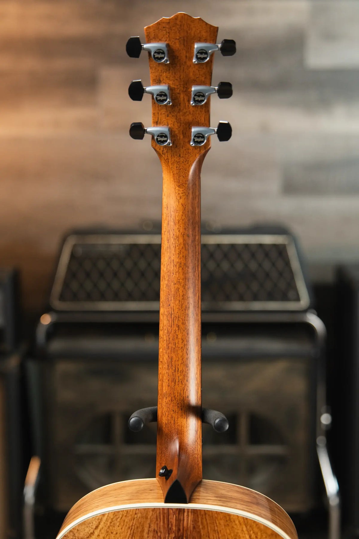 Taylor Gold Label 814e Super Auditorium Acoustic/Electric Guitar - Natural Top with Hardshell Case - Demo