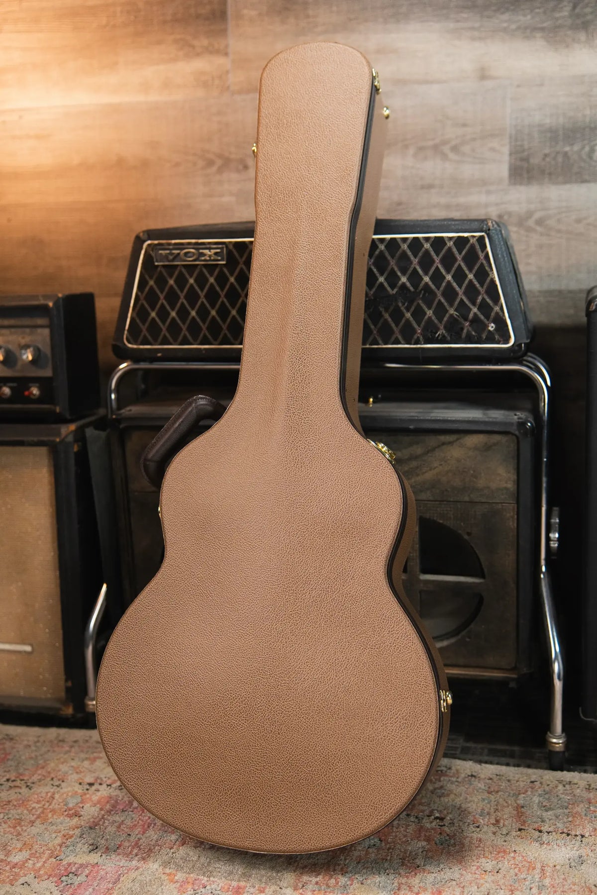 Taylor Gold Label 814e Super Auditorium Acoustic/Electric Guitar - Natural Top with Hardshell Case - Demo