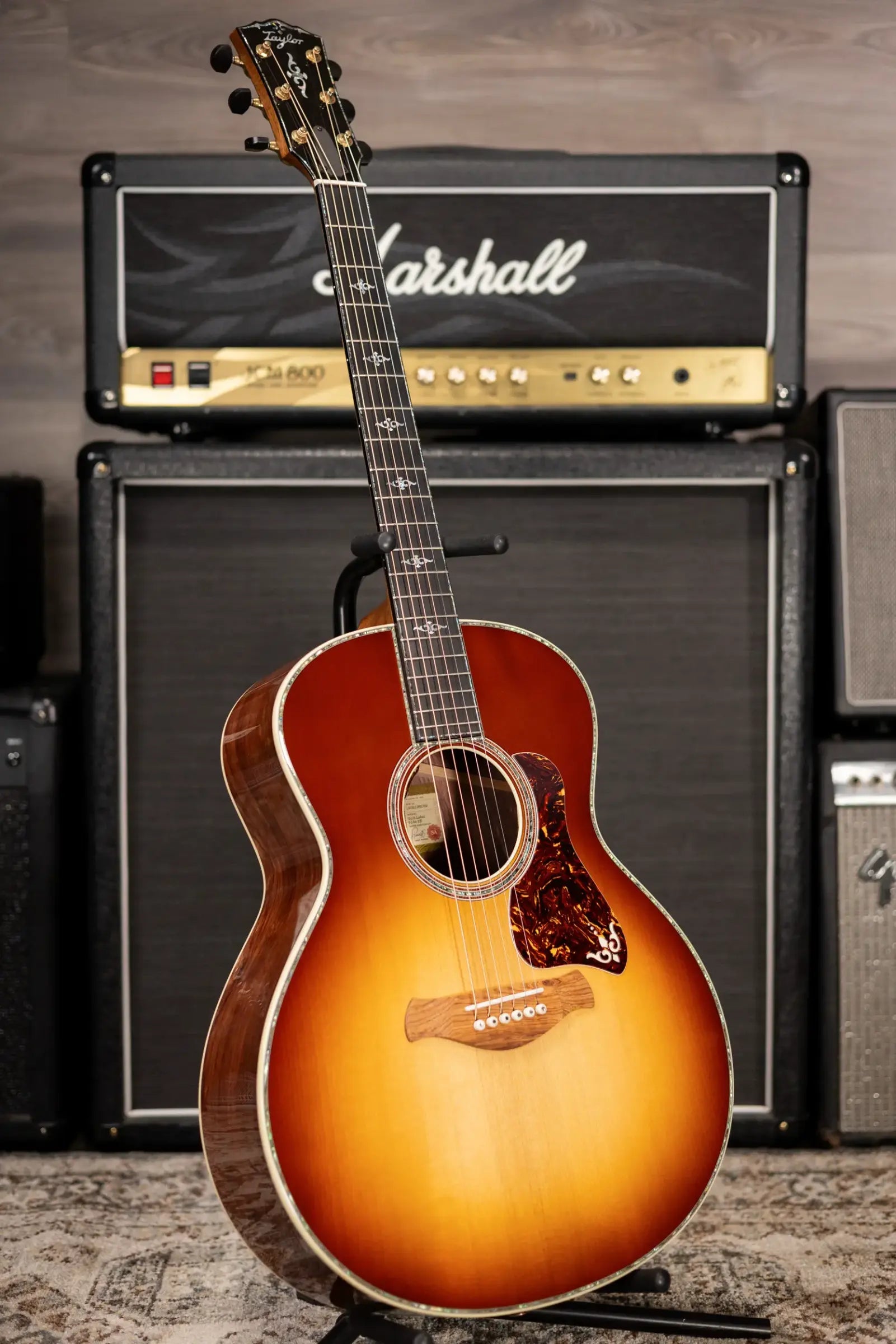Taylor Gold Label 914e SB Super Auditorium Acoustic/Electric Guitar - Sunburst with Hardshell Case