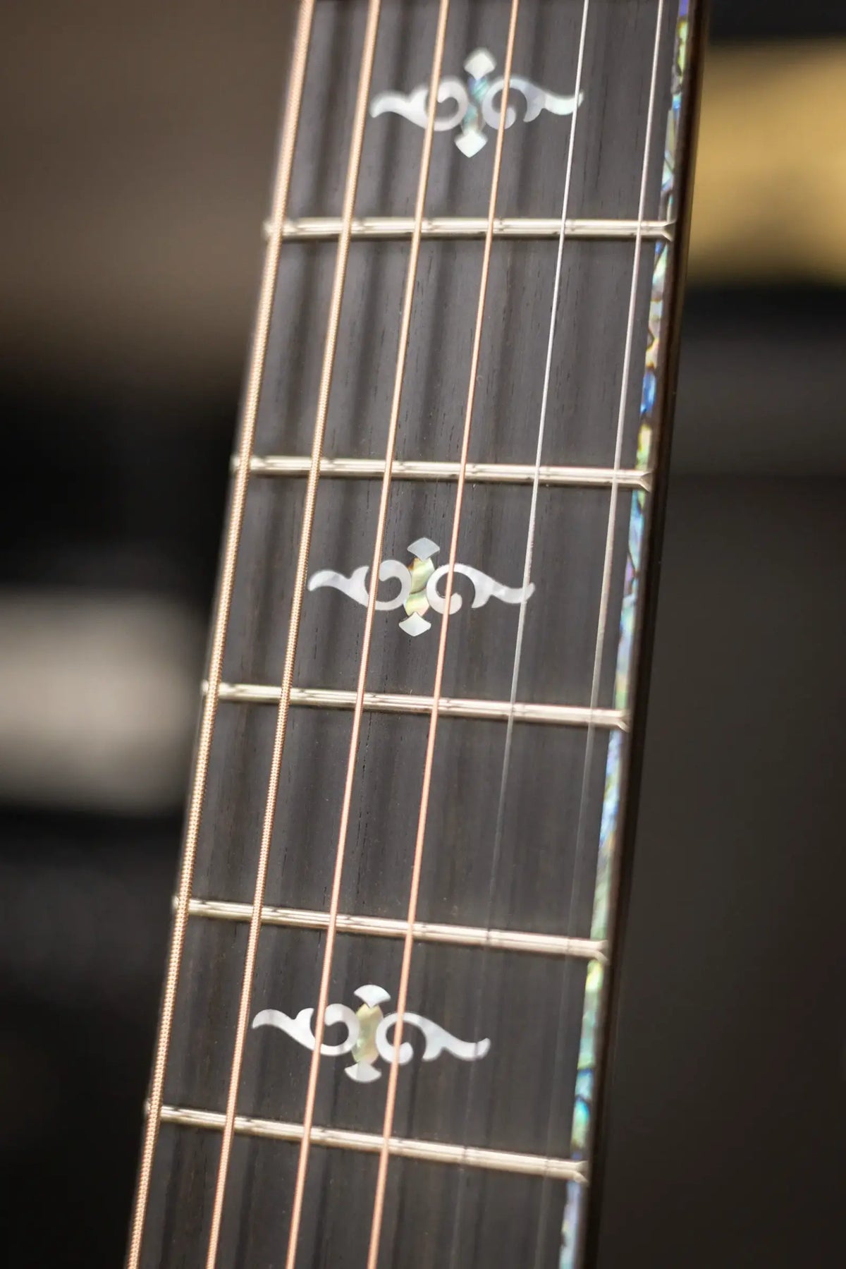 Taylor Gold Label 914e Super Auditorium Acoustic/Electric Guitar with Hardshell Case - Demo