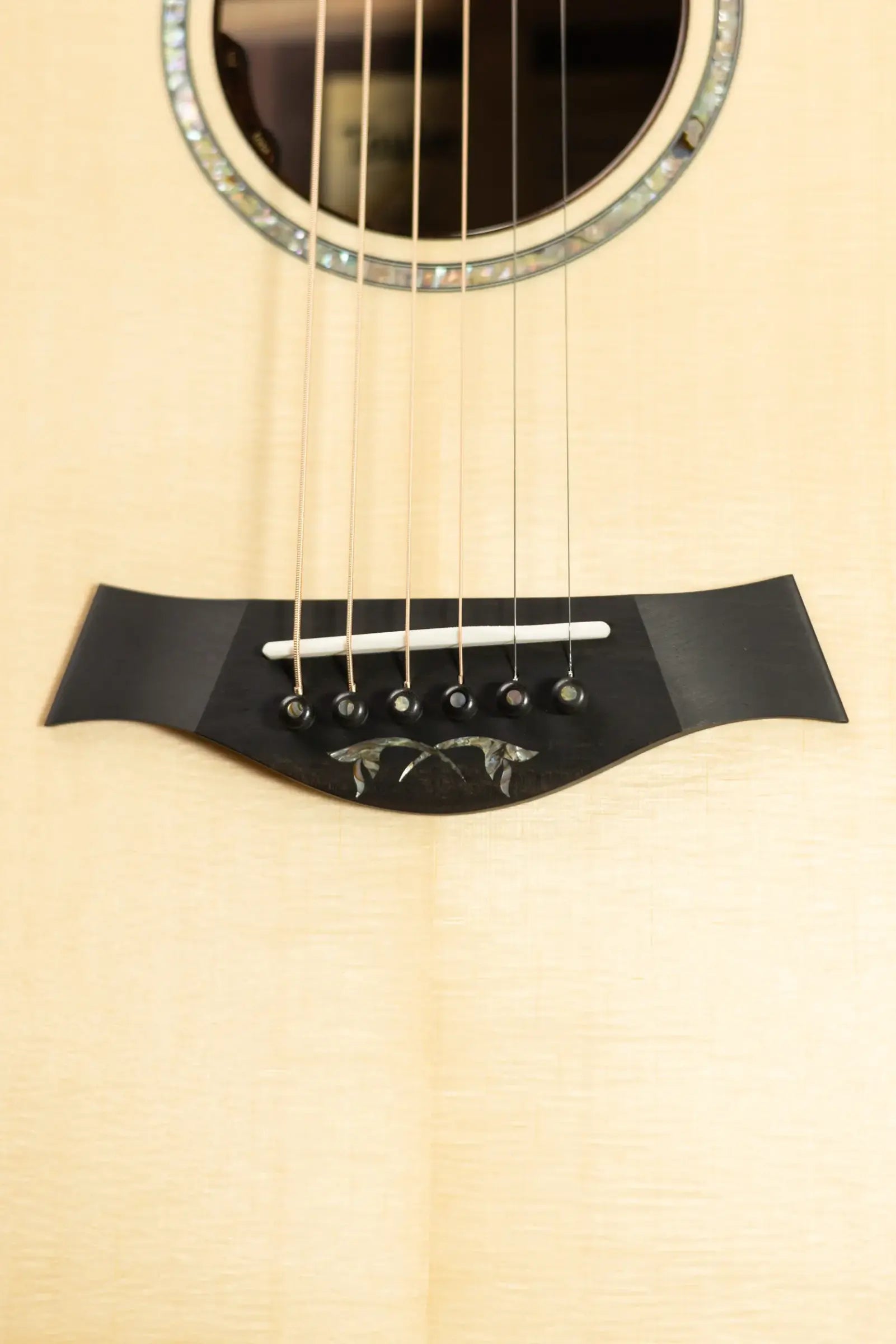Taylor Legacy 914ce Grand Auditorium Acoustic/Electric Guitar with Hardshell Case
