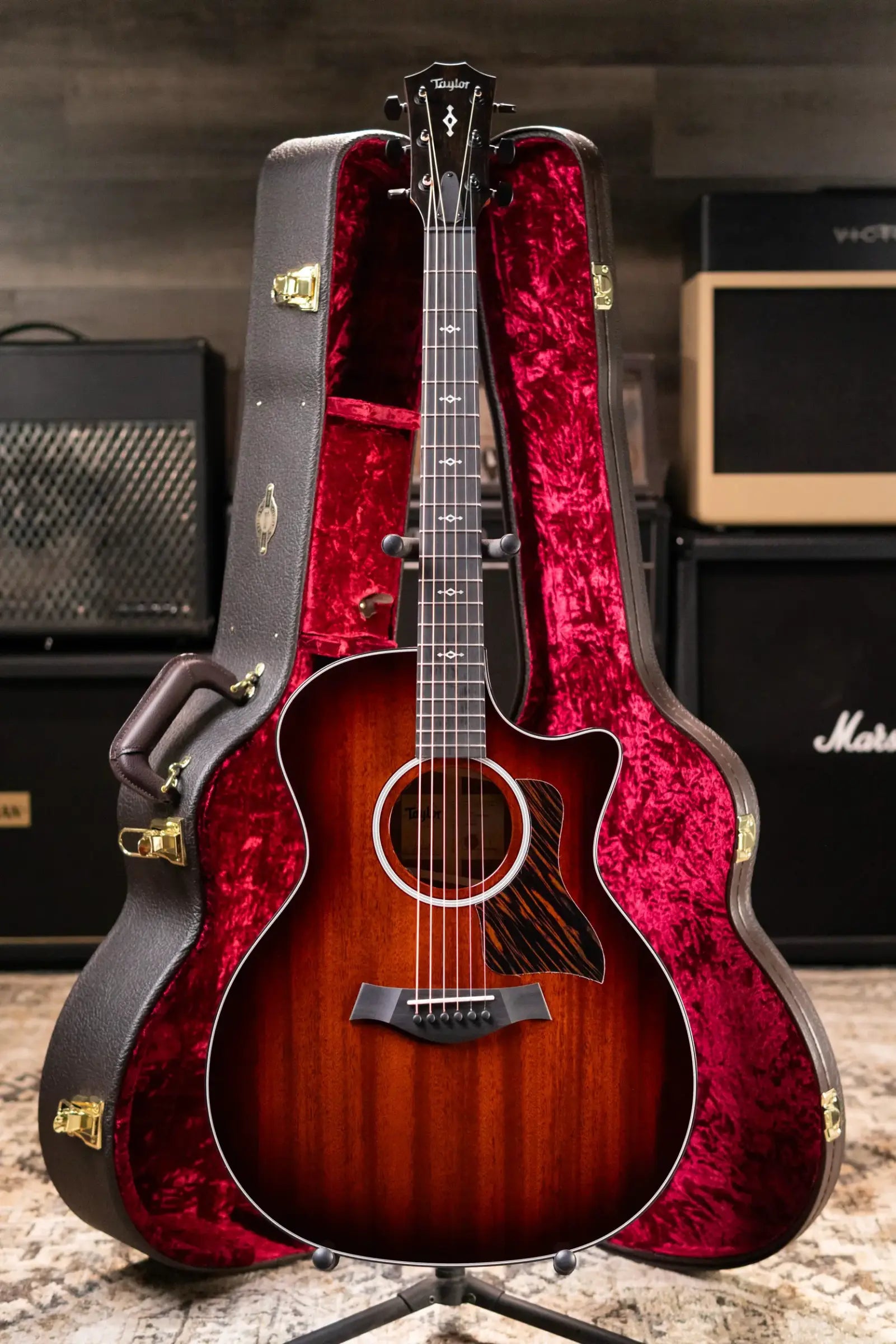 Taylor Next Generation 324ce Grand Auditorium Acoustic/Electric Guitar with Hardshell Case