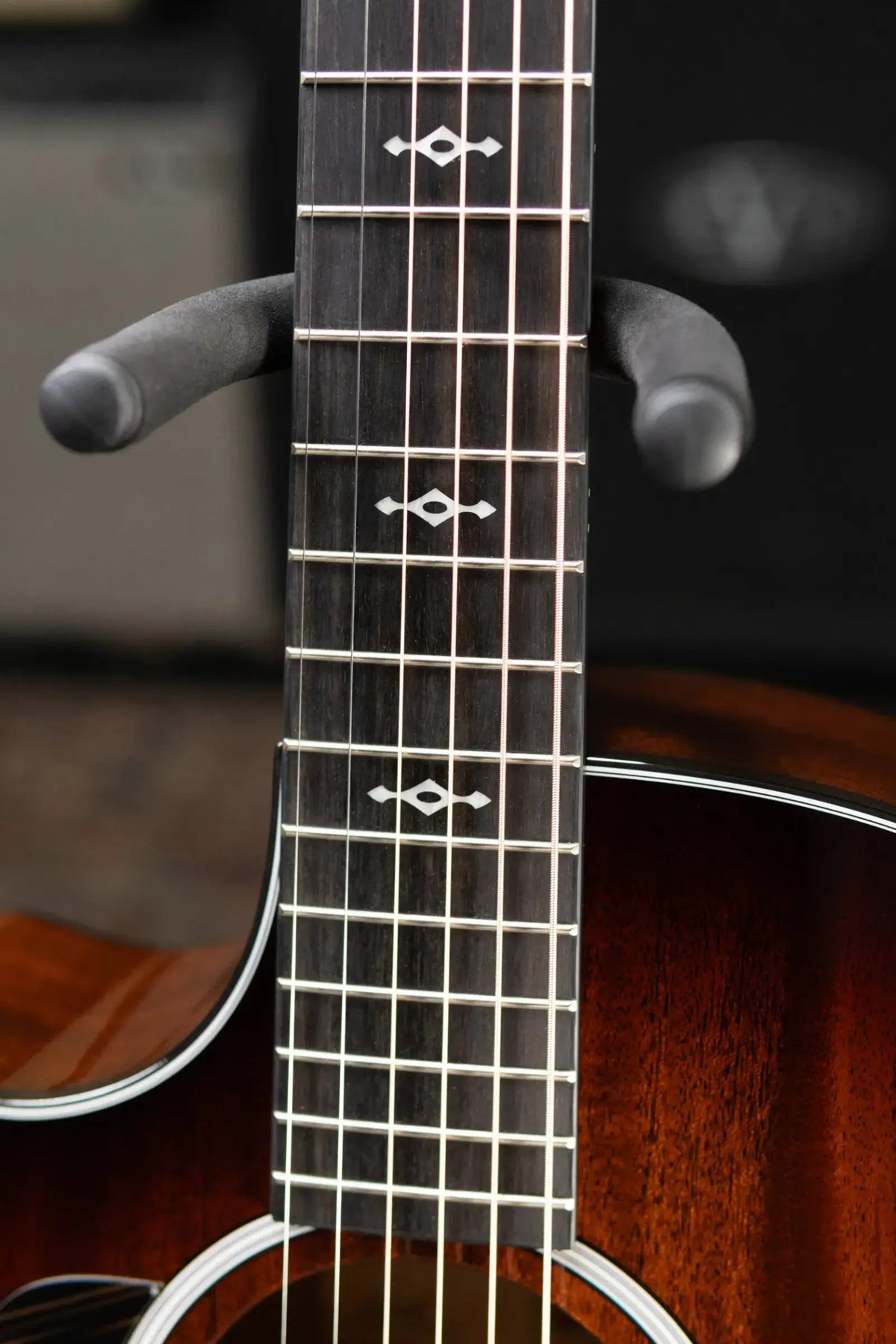 Taylor Next Generation 324ce Left-Hand Grand Auditorium Acoustic/Electric Guitar with Hardshell Case