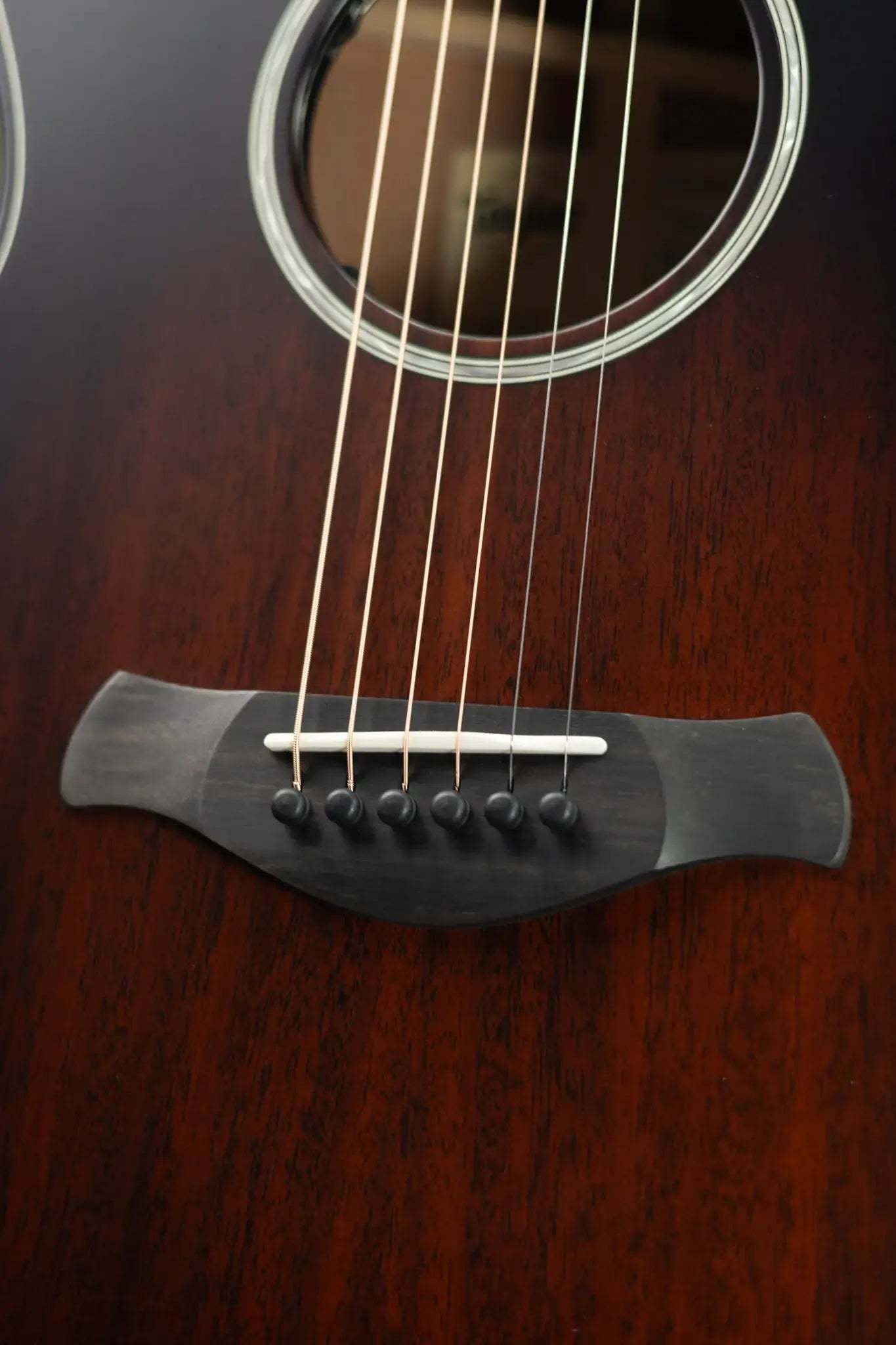 Taylor Next Generation Builder's Edition 324ce Grand Auditorium Acoustic/Electric Guitar - Tobacco Kona Burst with Hardshell Case