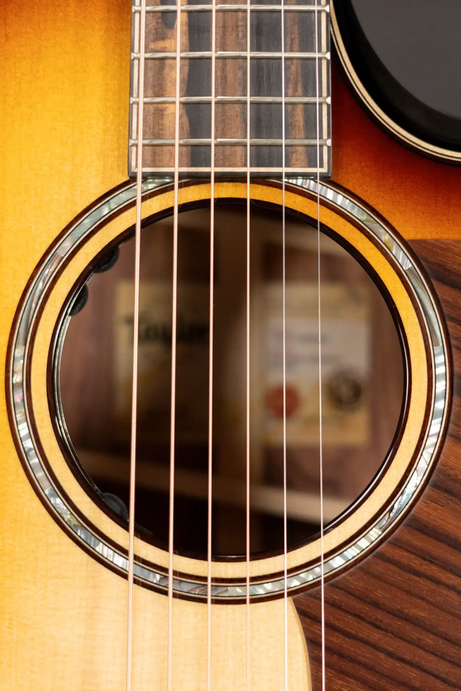 Taylor Next Generation Builder's Edition 814ce Grand Auditorium Acoustic/Electric Guitar - Adirondack/Honduran Rosewood with Hardshell Case