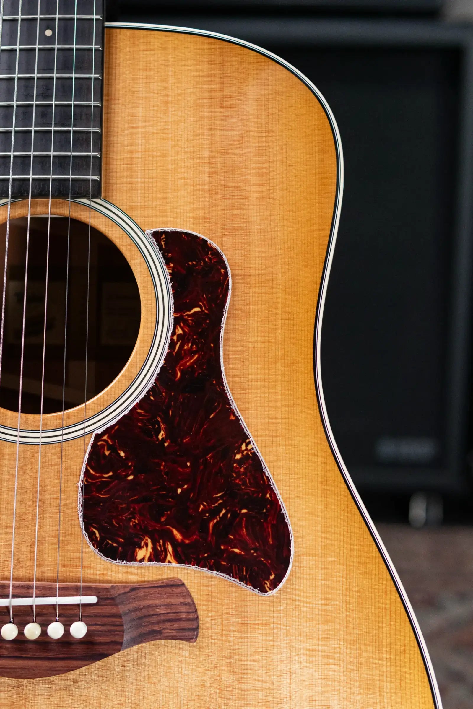 Taylor Trey Hensley Gold Label 510e Special Edition Dreadnought Acoustic / Electric Guitar - Antique Blonde with Hardshell Case