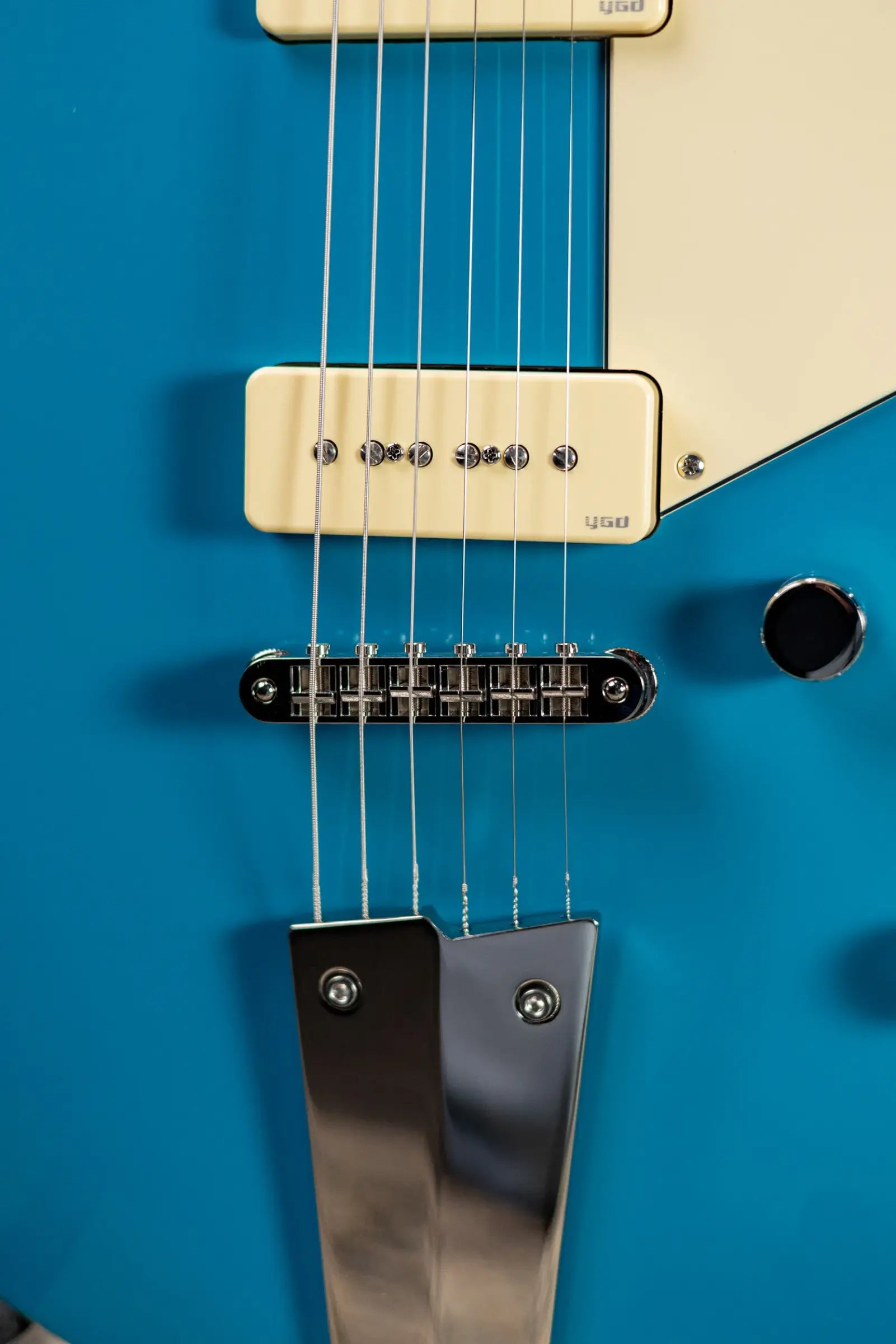 Yamaha Revstar RSS02T P-90 Electric Guitar - Swift Blue with Gig Bag