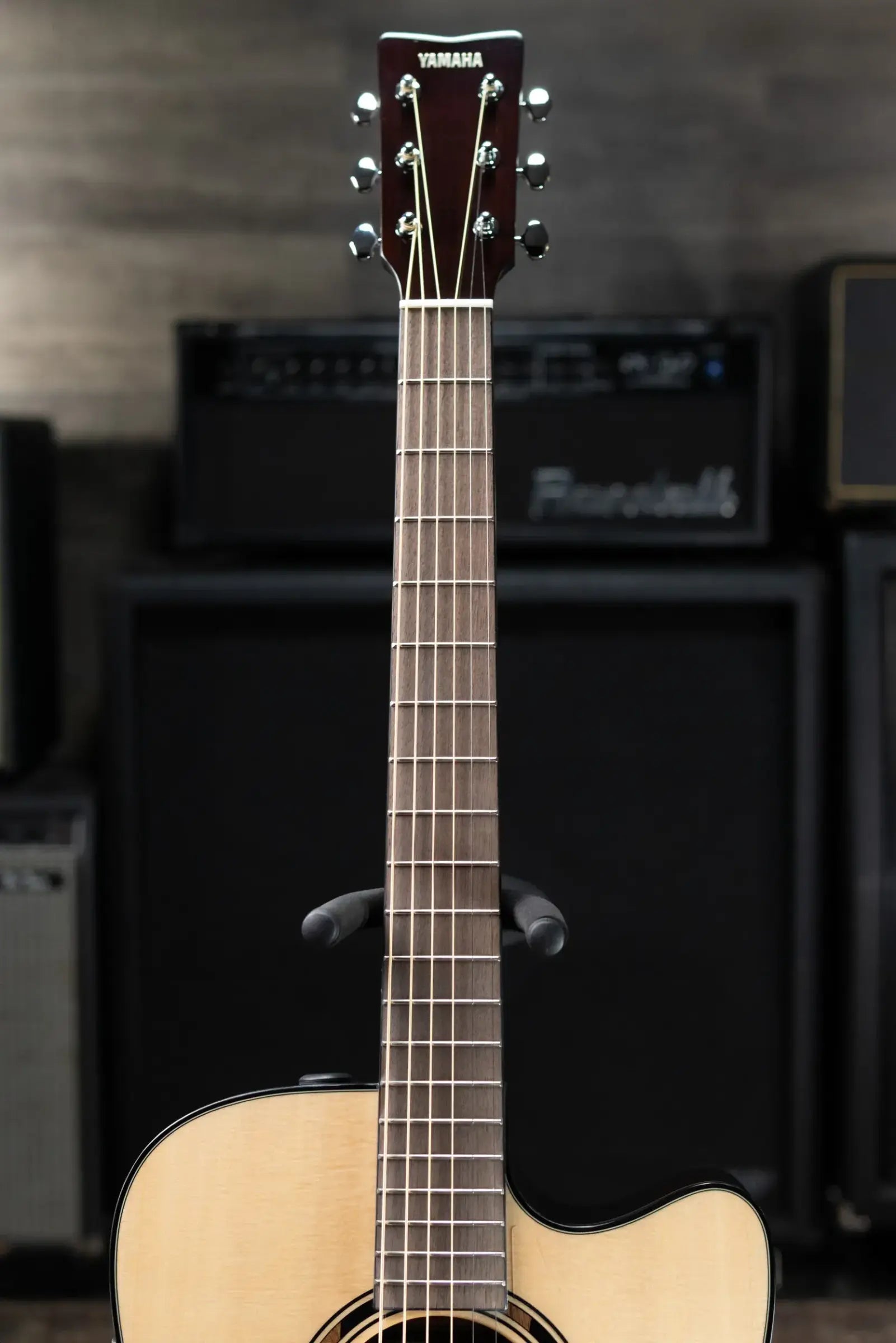 Yamaha TAG1 C TransAcoustic Dreadnought Cutaway Acoustic/Electric Guitar - Natural with Gig Bag
