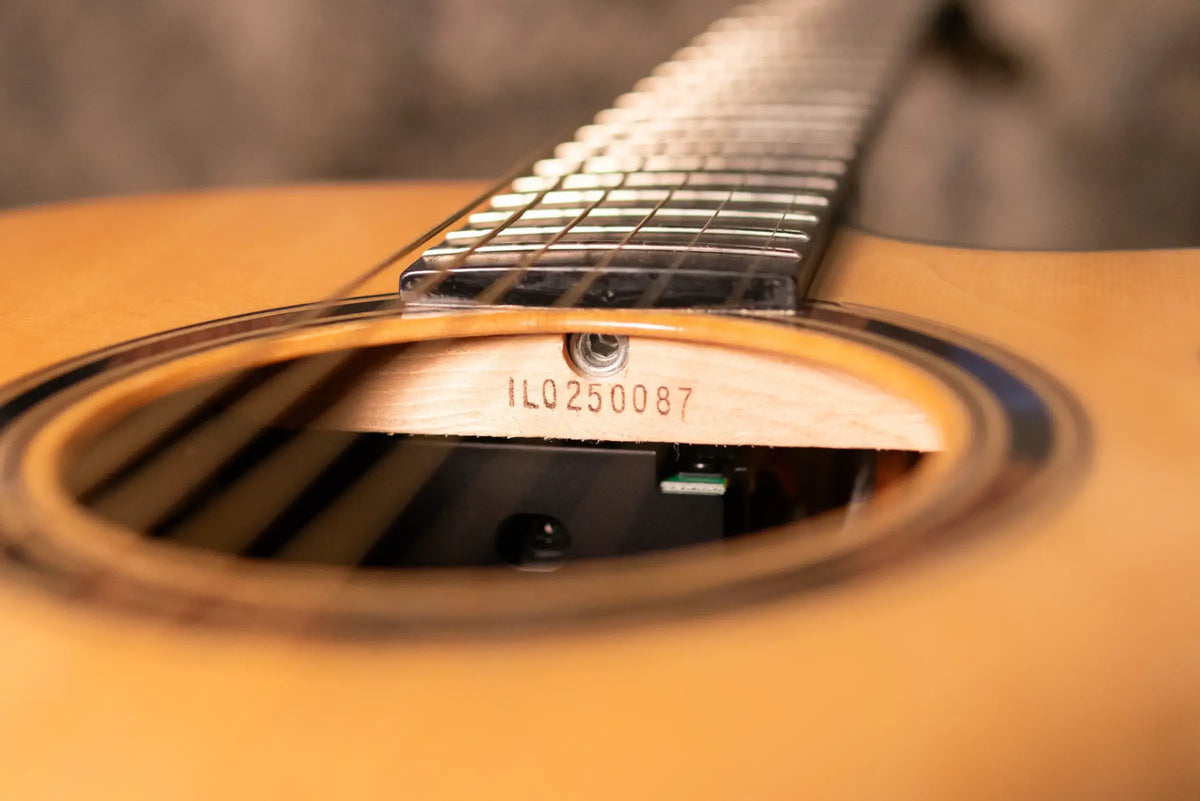 Yamaha TAS3 Concert Acoustic/Electric Guitar - Natural with Gig Bag - Demo