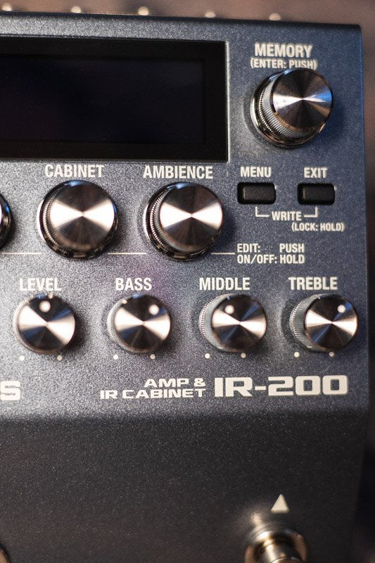 boss IR 200 amp and cabinet pedal haggertys 05
