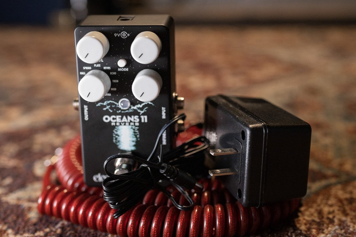 Electro-Harmonix Oceans 11 - Reverb Guitar Pedal