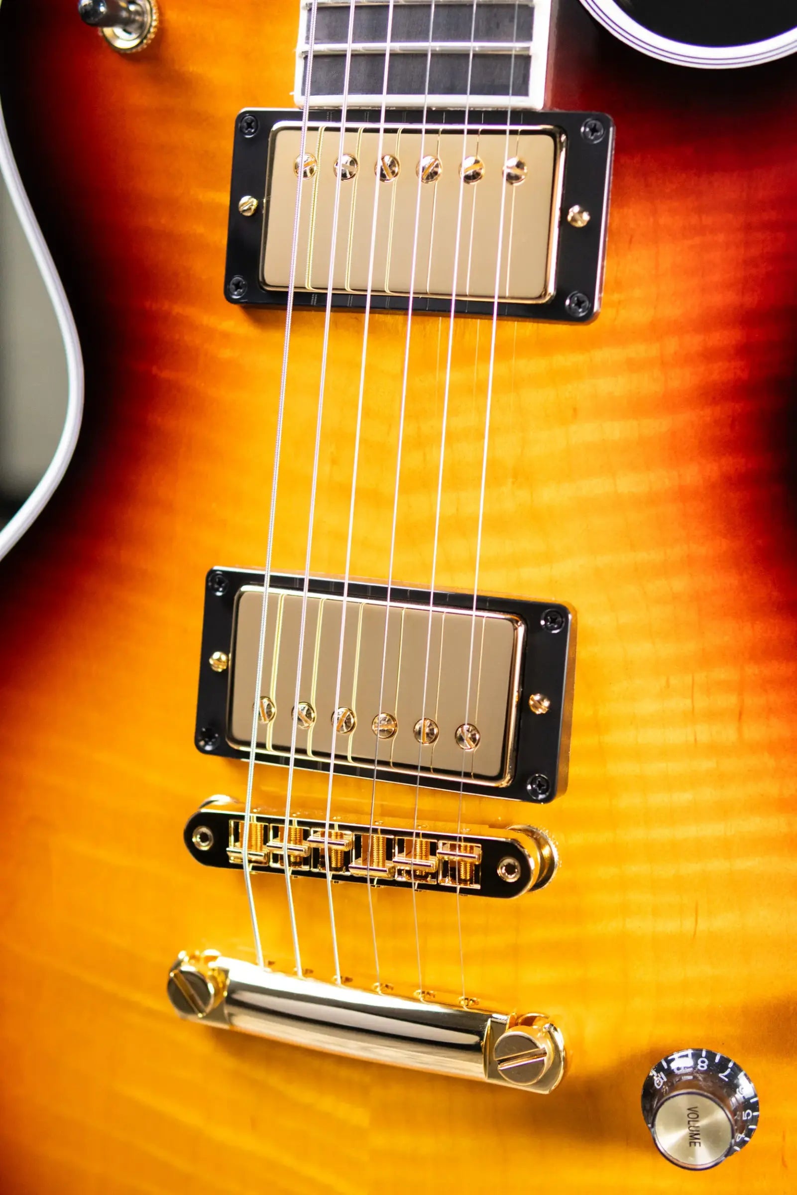Gibson Les Paul Modern Supreme Electric Guitar - Fireburst with Hardshell Case