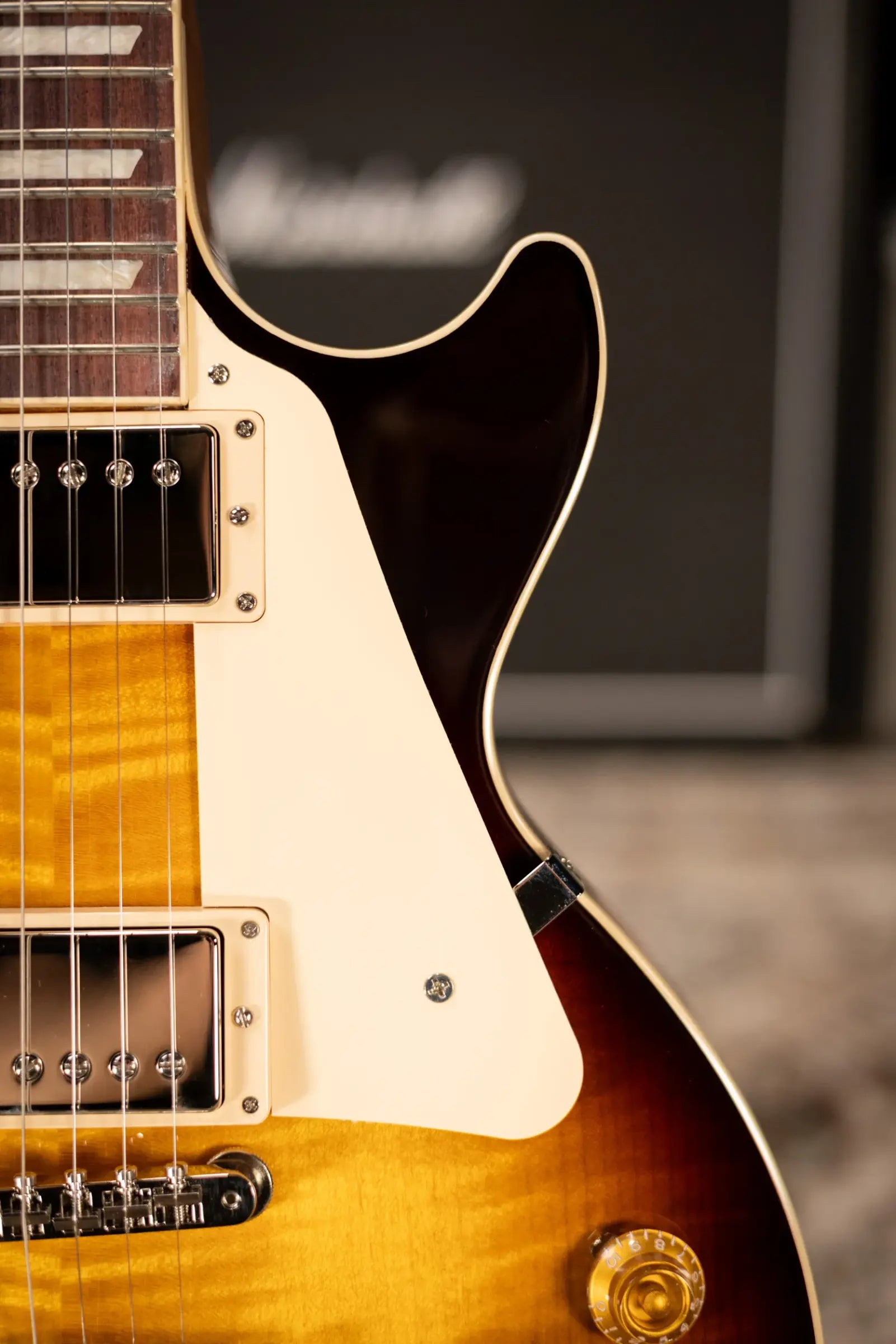 Gibson Les Paul Standard '50s Electric Guitar - Tobacco Burst with Hardshell Case