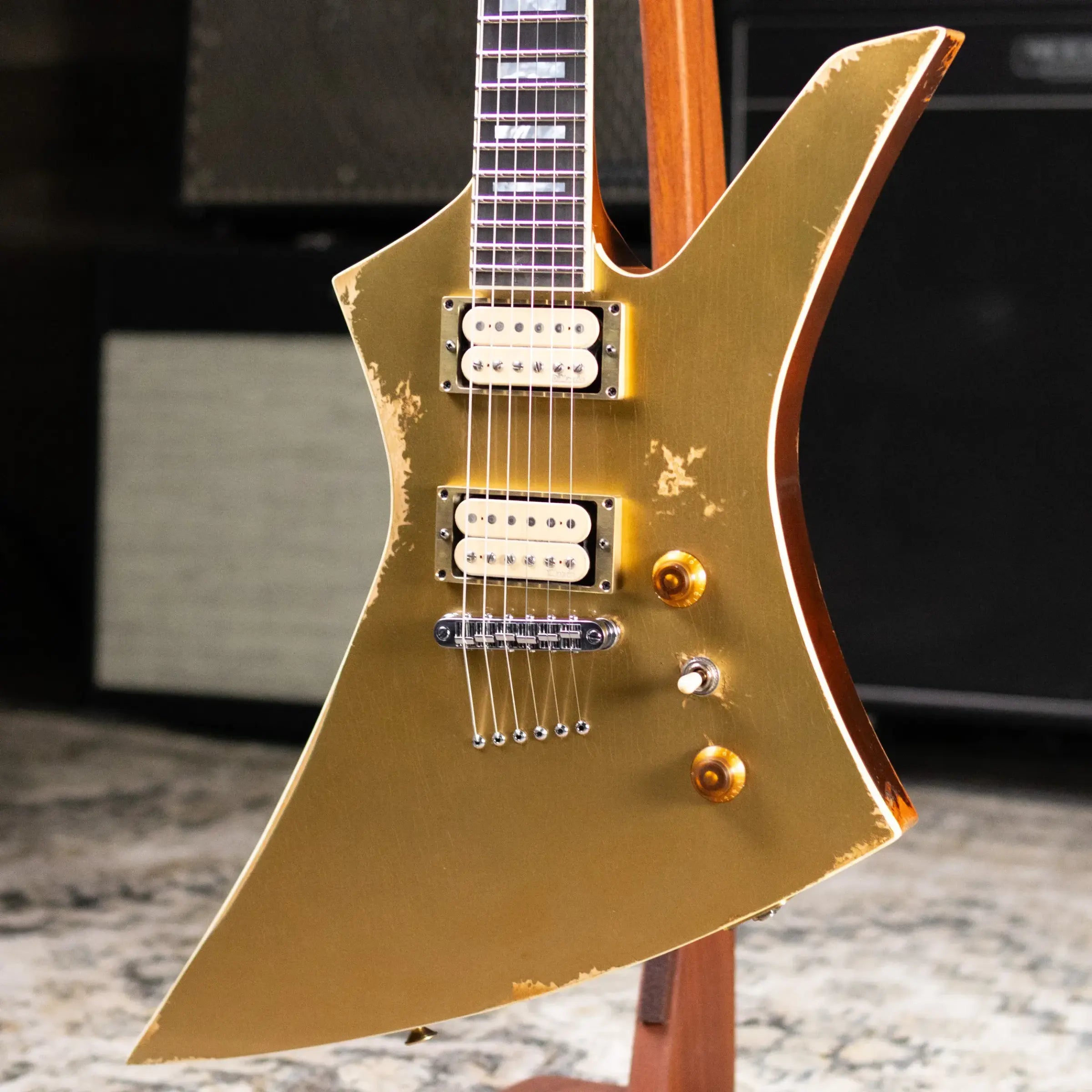 Jackson Custom Shop USA Special Edition Kelly Electric Guitar - Nitro-Relic Tour Gold Top with Hardshell Case