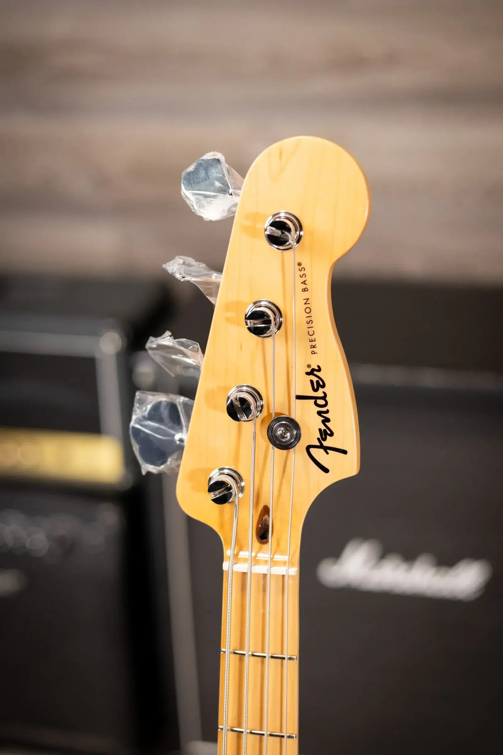 Fender Standard Precision Bass - Candy Cola