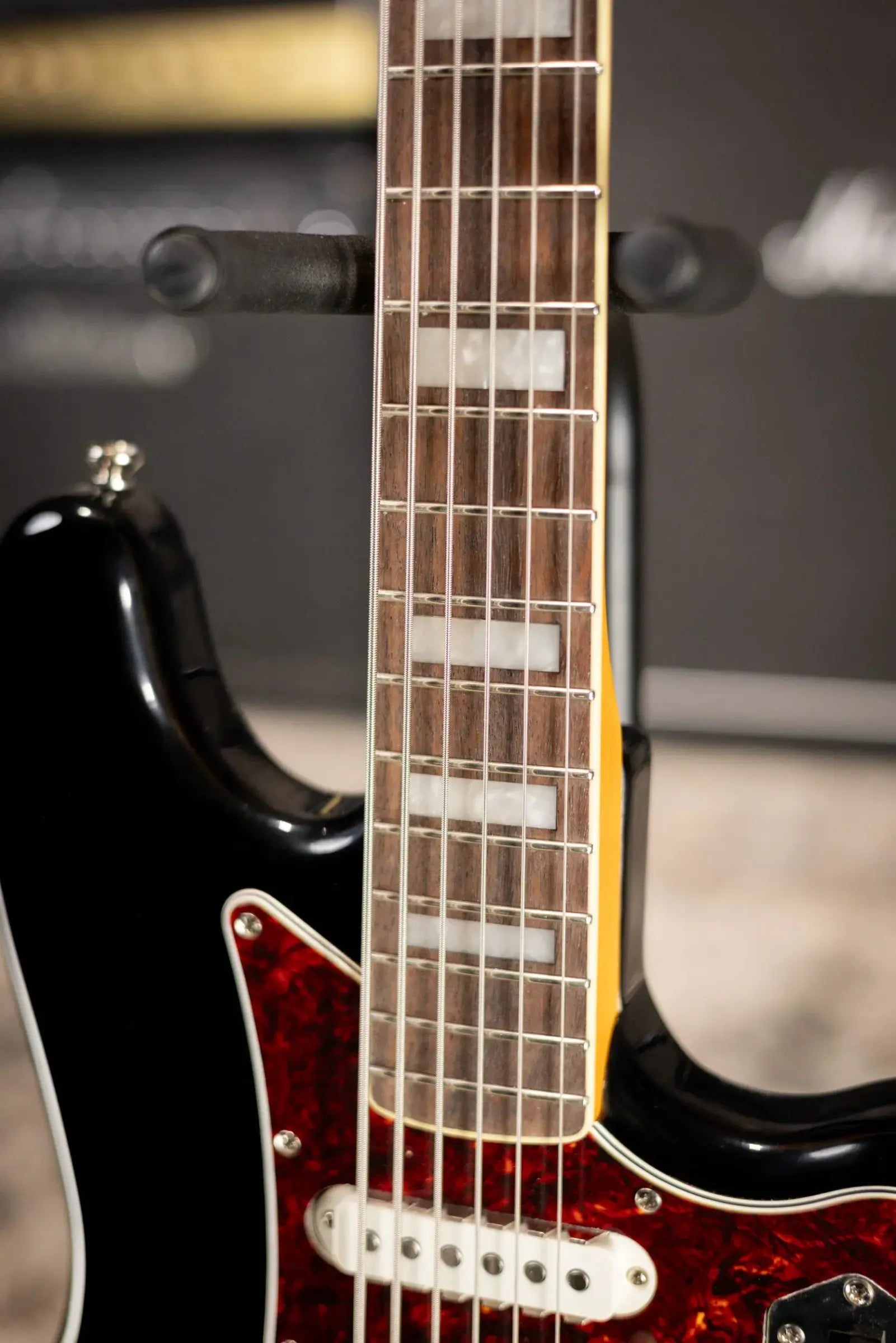 Squier Bass VI - Black - Used