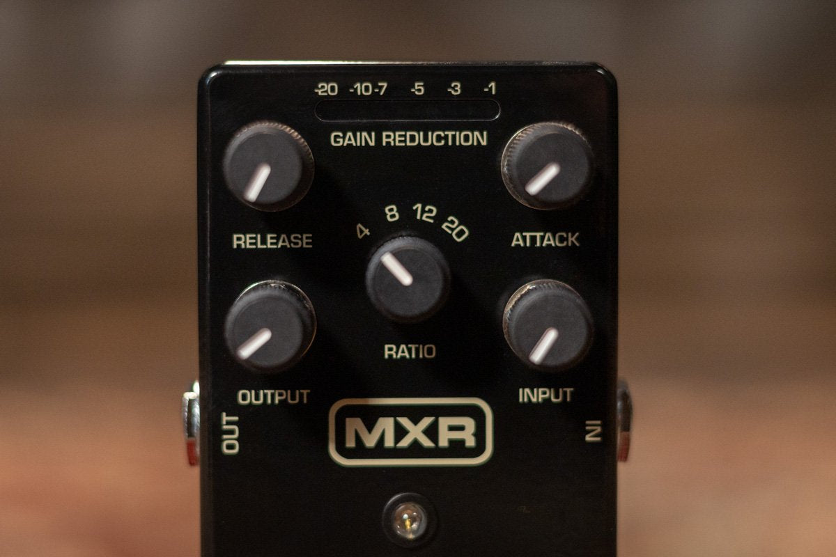 MXR M76 Studio Compressor Guitar Effects Pedal - Floor Model Demo