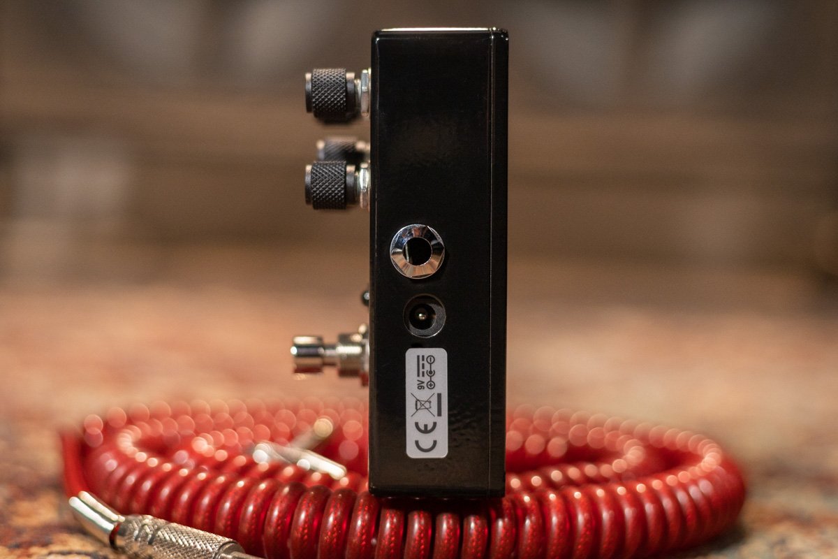 MXR M76 Studio Compressor Guitar Effects Pedal - Floor Model Demo