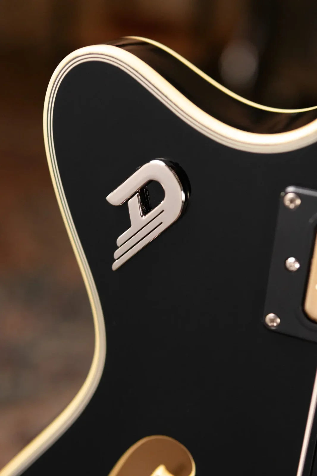 Duesenberg Joe Walsh Signature - Black with Hardshell Case - Floor Model Demo