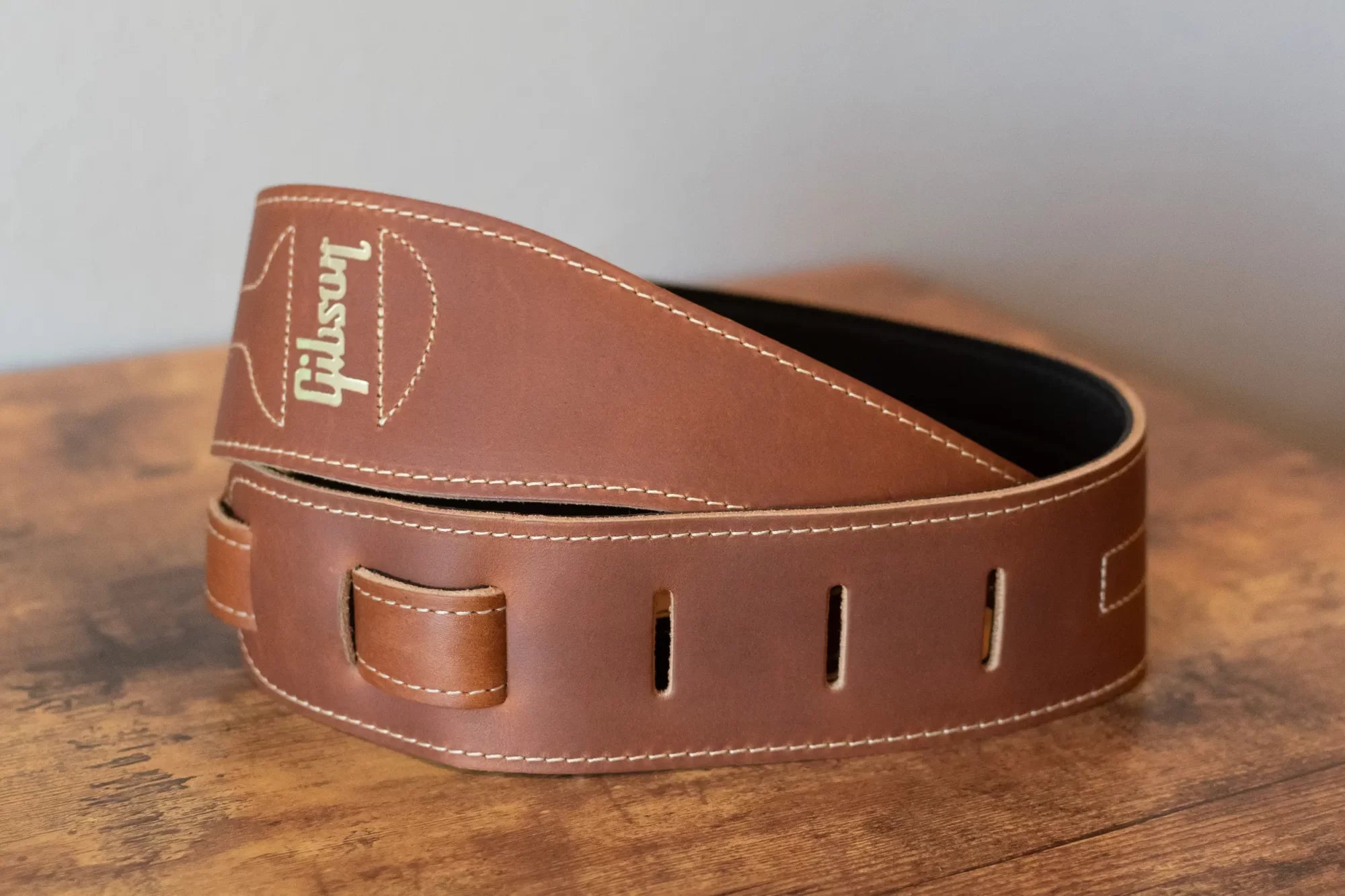 new Gibson Classic Leather Guitar Strap Brown haggertys 2