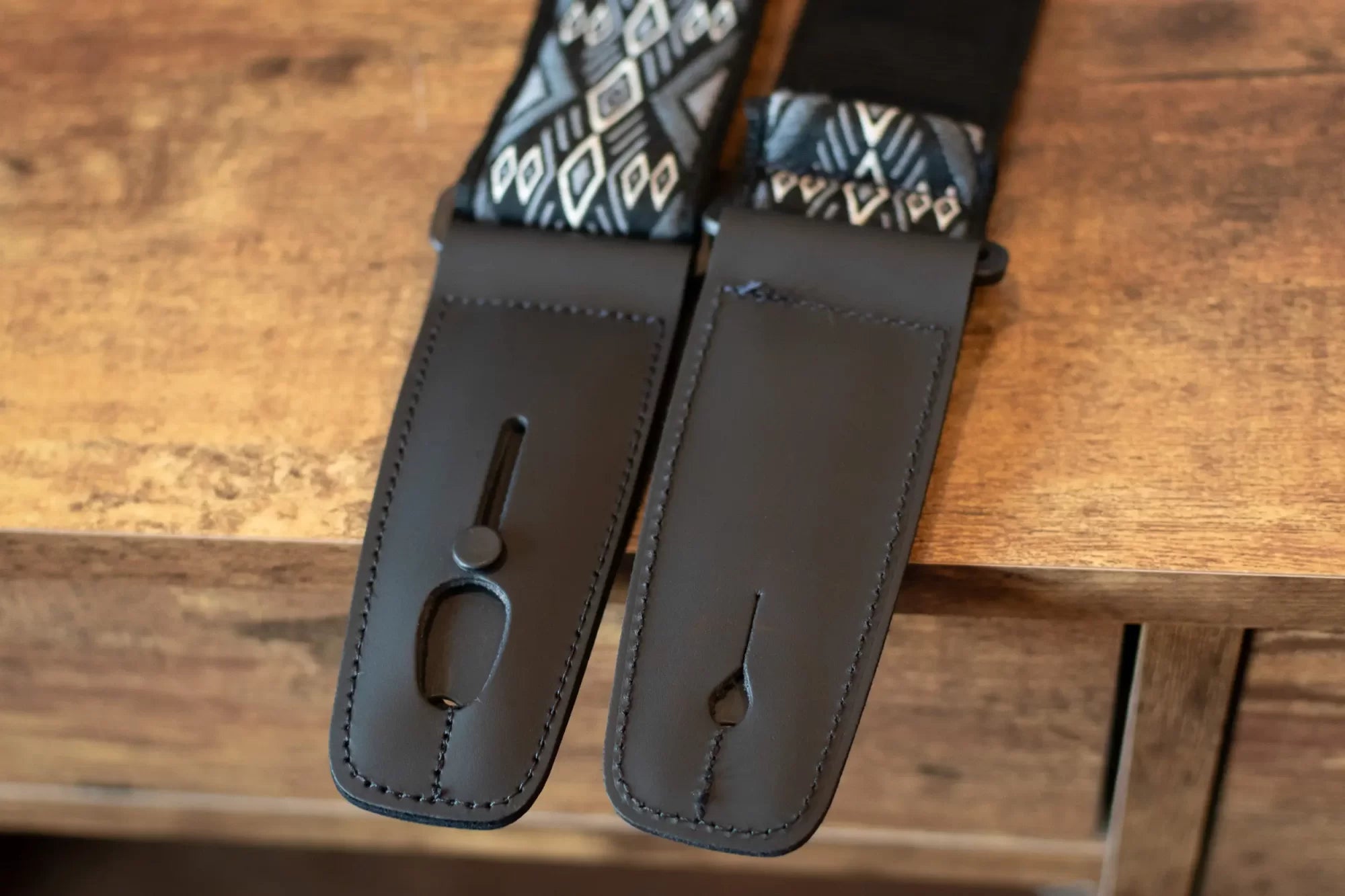 Lock-It 2" Guitar Strap - Retro Vintage Series - Carbon Canyon