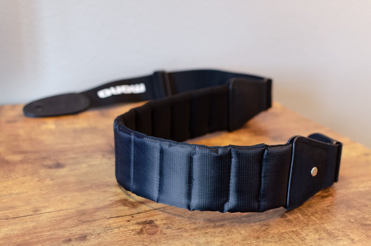 new MONO Betty Guitar Strap Long Black haggertys 4