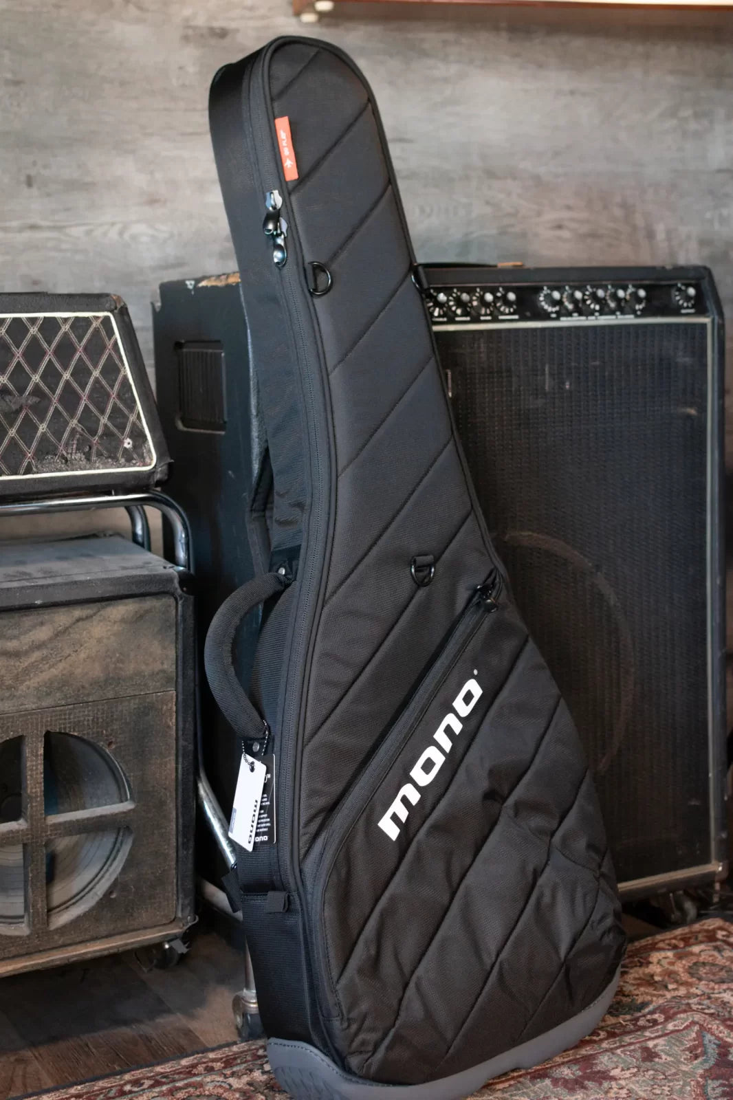 new MONO Vertigo Electric Guitar Case Black haggertys 3