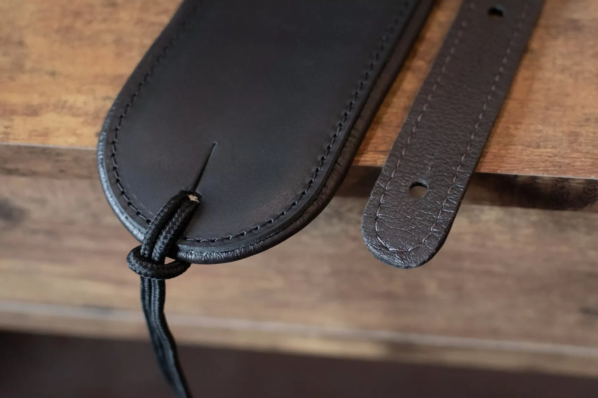 new Martin Premium Rolled Leather Guitar Strap Black haggertys 4