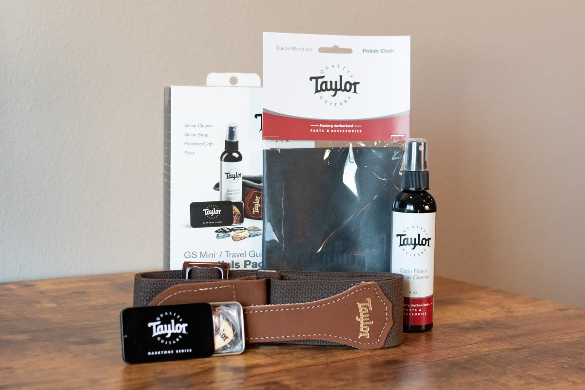 Taylor GS Mini/Traveler Guitar Essentials Pack