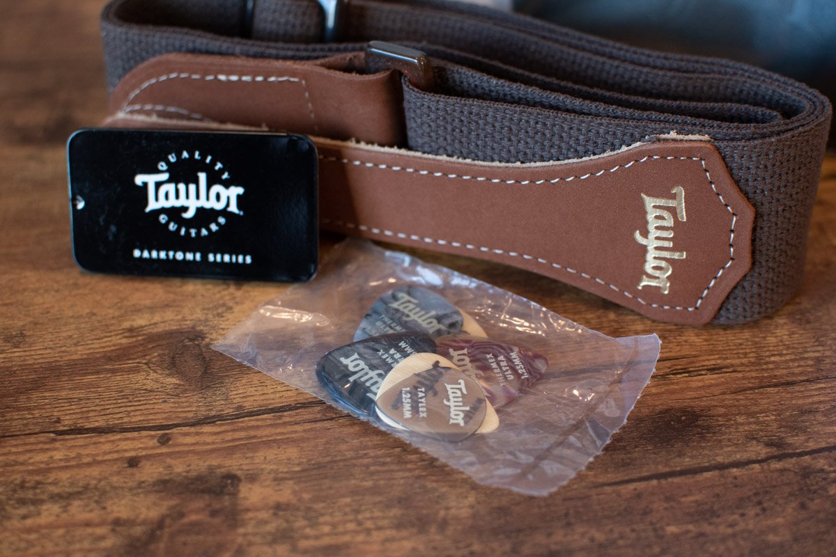 Taylor GS Mini/Traveler Guitar Essentials Pack