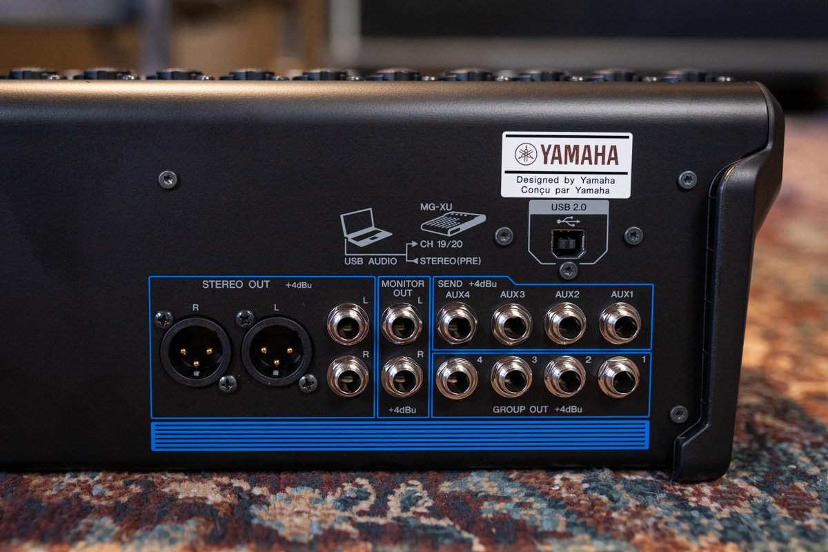 Yamaha MG20XU 20-Channel Analog Mixer with Effects & USB Interface