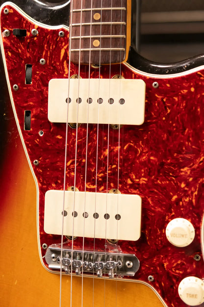 Fender Vintage 1962 Jazzmaster Electric Guitar - 3-Tone Sunburst with Hardshell Case - Used