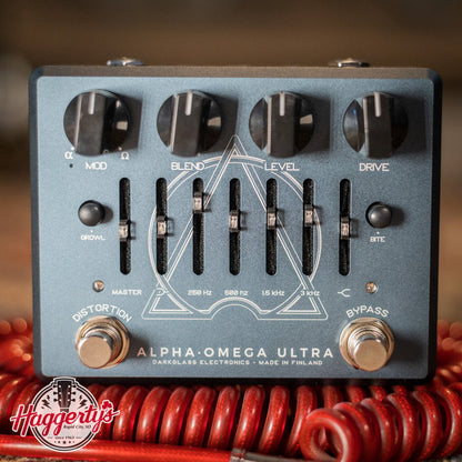 Darkglass Alpha Omega Ultra V2 Bass Preamp Bass Pedal with Aux In - Floor Model