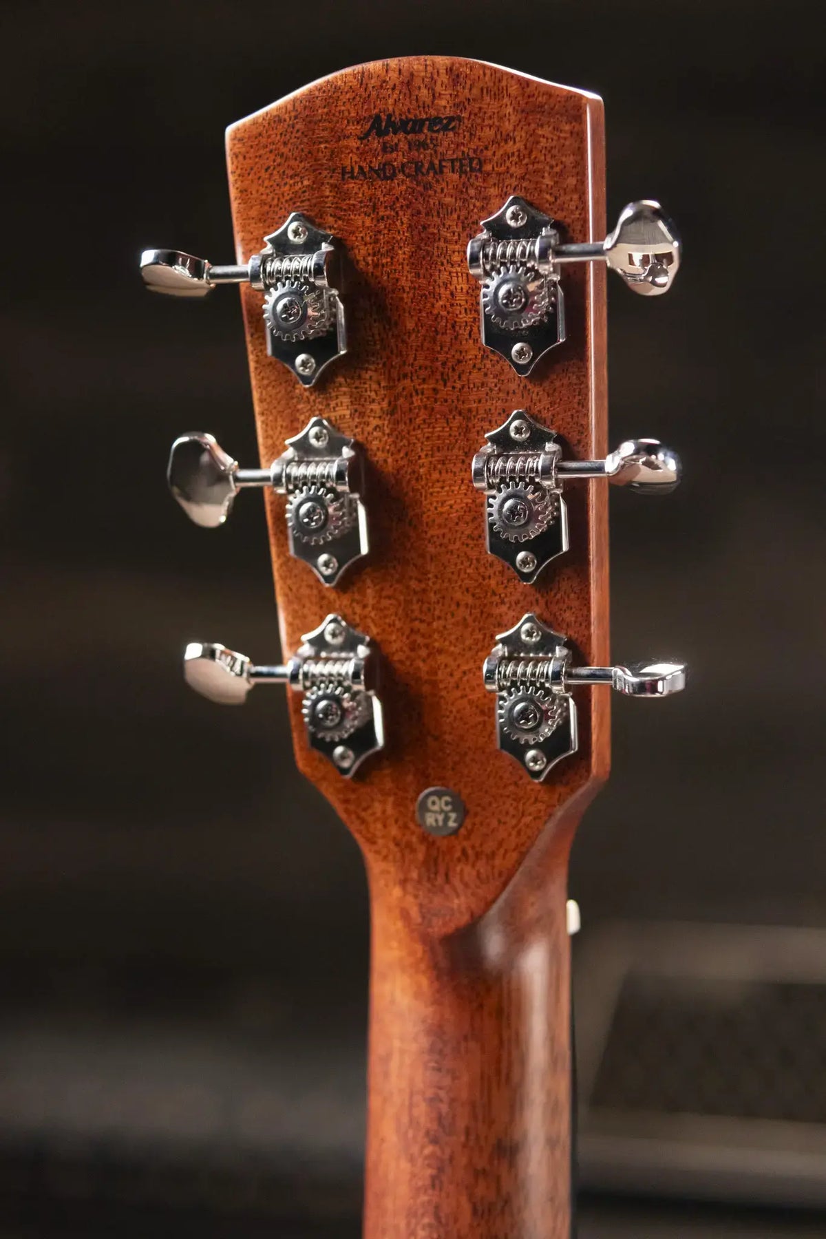Alvarez LD70e Laureate Dreadnought Acoustic/Electric Guitar - Daybreak with Softshell Case - Demo