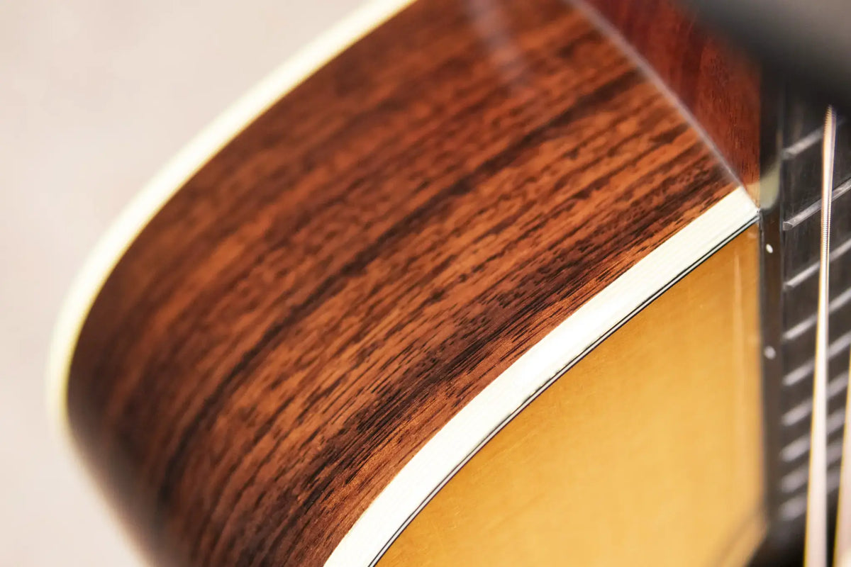 Alvarez LD70e Laureate Dreadnought Acoustic/Electric Guitar - Daybreak with Softshell Case - Demo