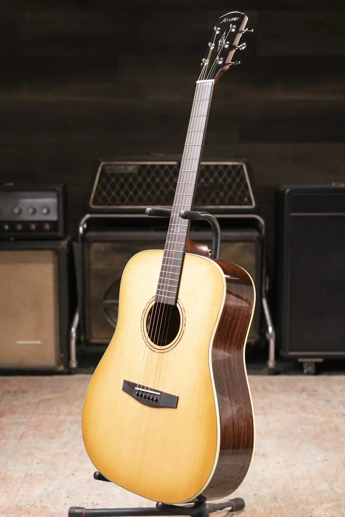 Alvarez LD70e Laureate Dreadnought Acoustic/Electric Guitar - Daybreak with Softshell Case - Demo