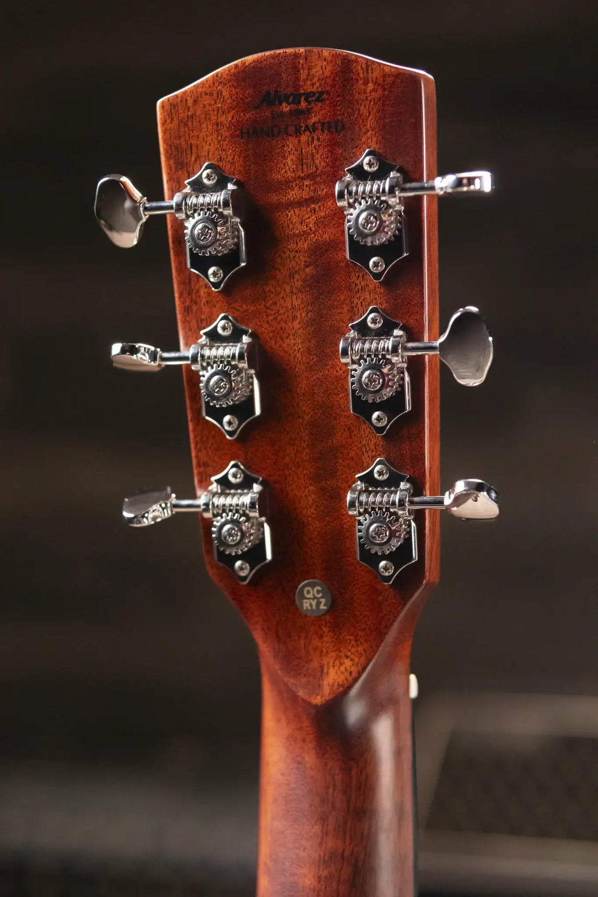 Alvarez LF70e Laureate Folk/OM Acoustic/Electric Guitar - Daybreak with Softshell Case - Demo
