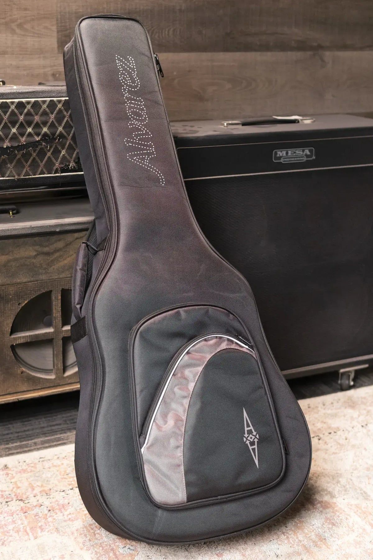 Alvarez LF70e Laureate Folk/OM Acoustic/Electric Guitar - Daybreak with Softshell Case - Demo