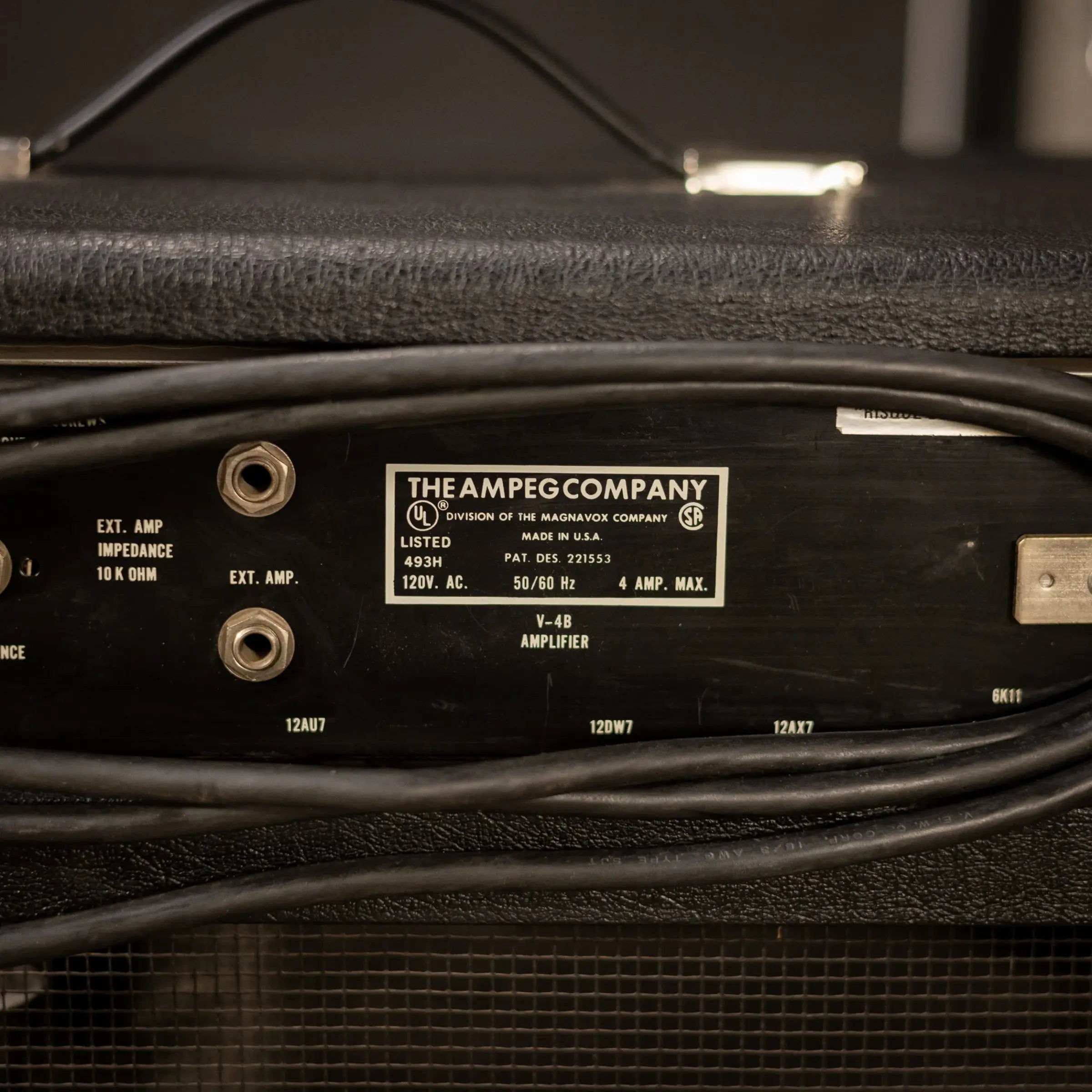 Ampeg V-4B 100W Bass Head - Used
