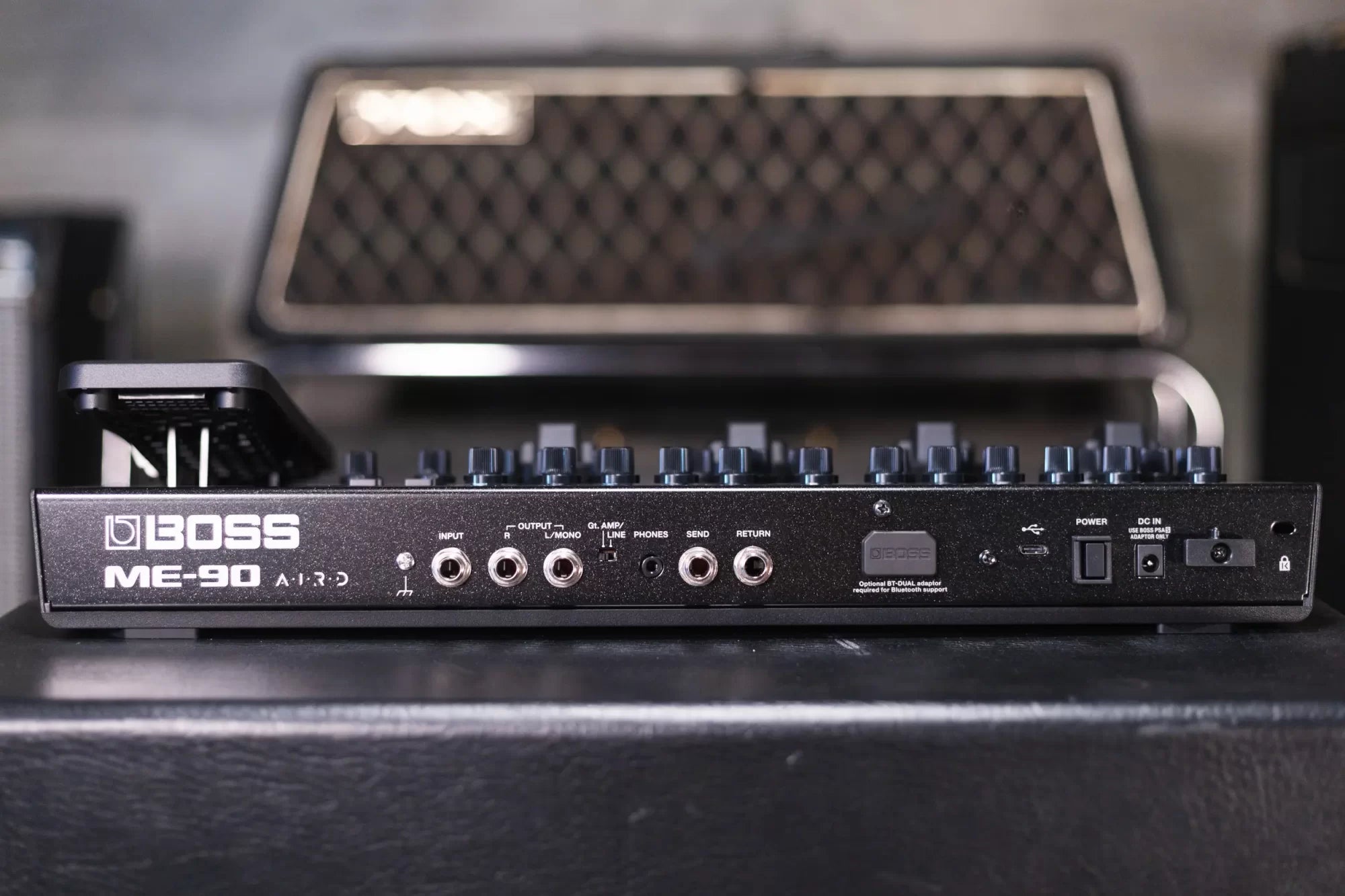 Boss ME-90 Multi-Effects Guitar Processor Pedal Board
